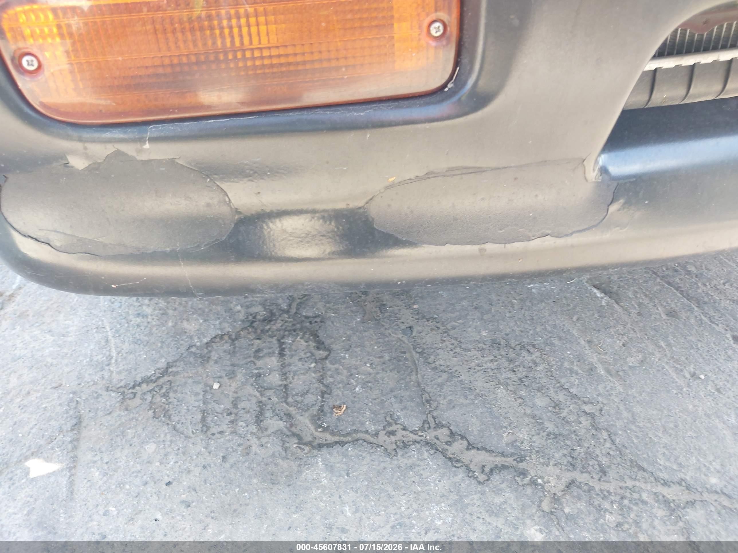 1998 Toyota Tacoma   Red vin: 4TAVL52N7WZ010558