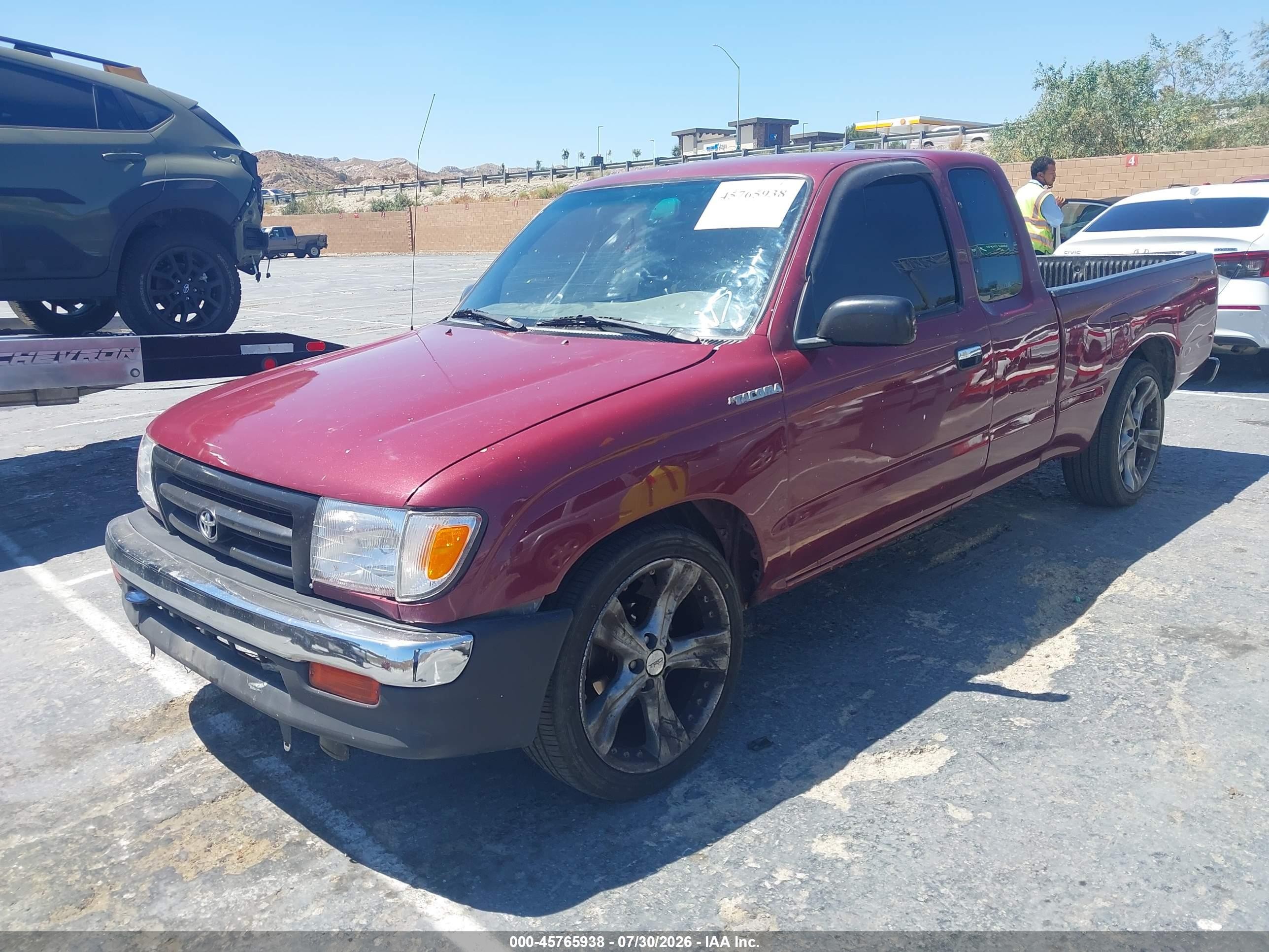 1998 Toyota Tacoma   Красный vin: 4TAVL52N7WZ030180
