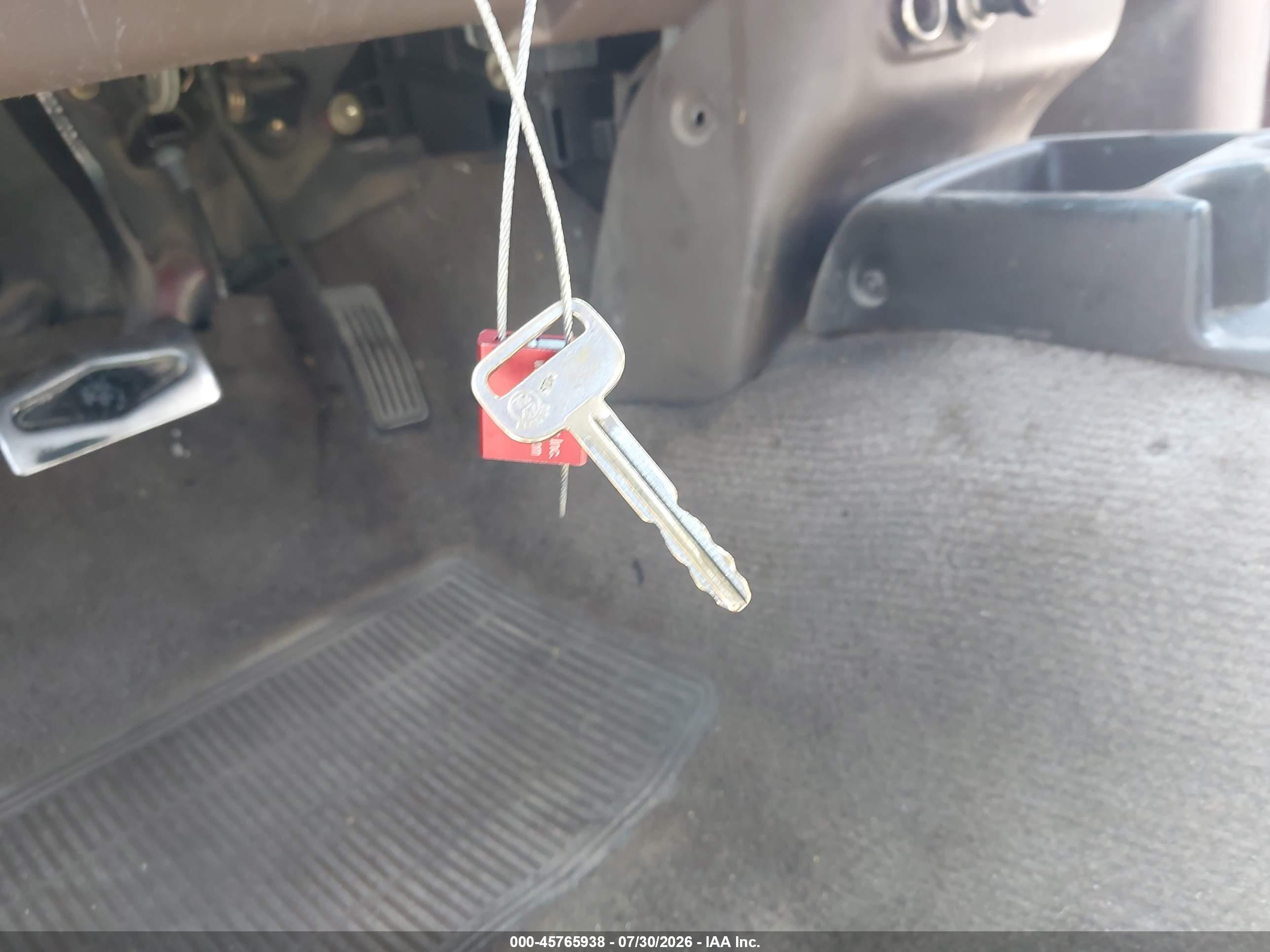1998 Toyota Tacoma   Красный vin: 4TAVL52N7WZ030180