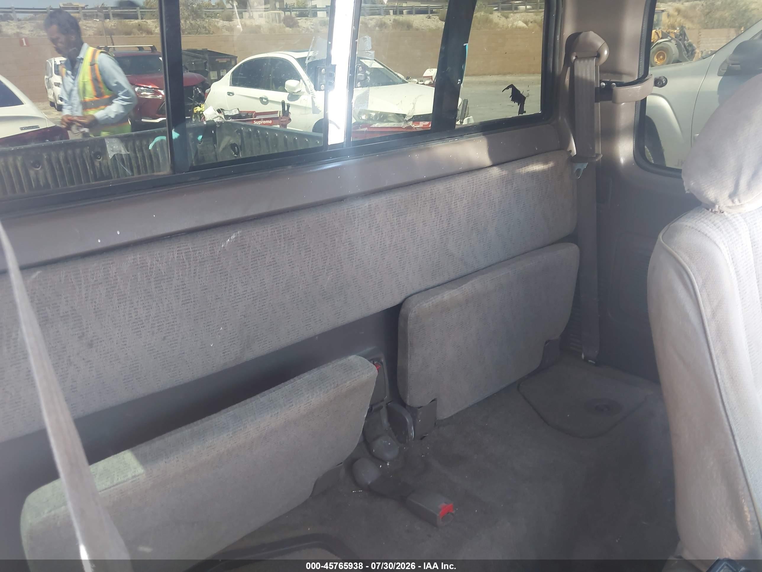 1998 Toyota Tacoma   Красный vin: 4TAVL52N7WZ030180