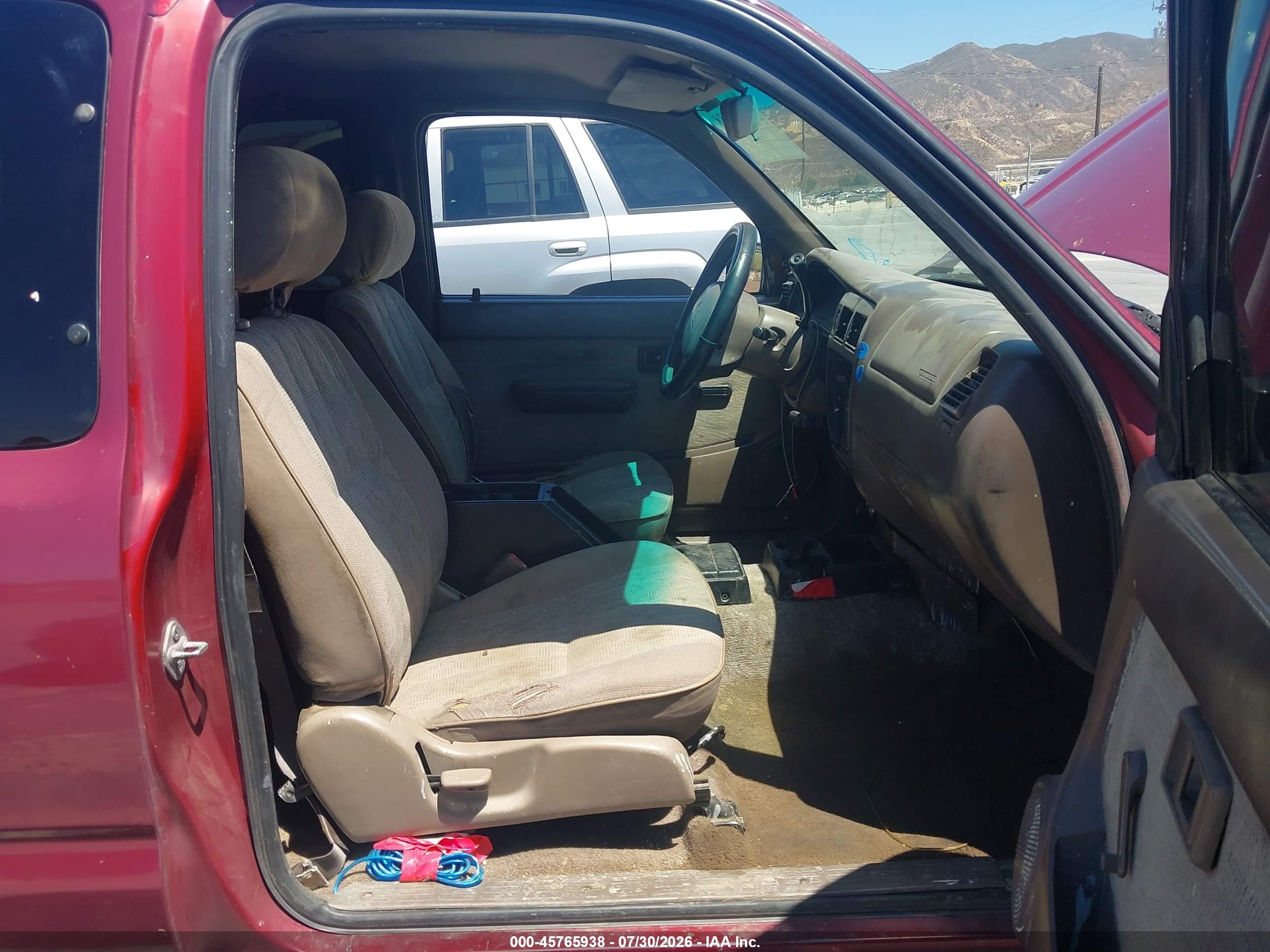 1998 Toyota Tacoma   Красный vin: 4TAVL52N7WZ030180