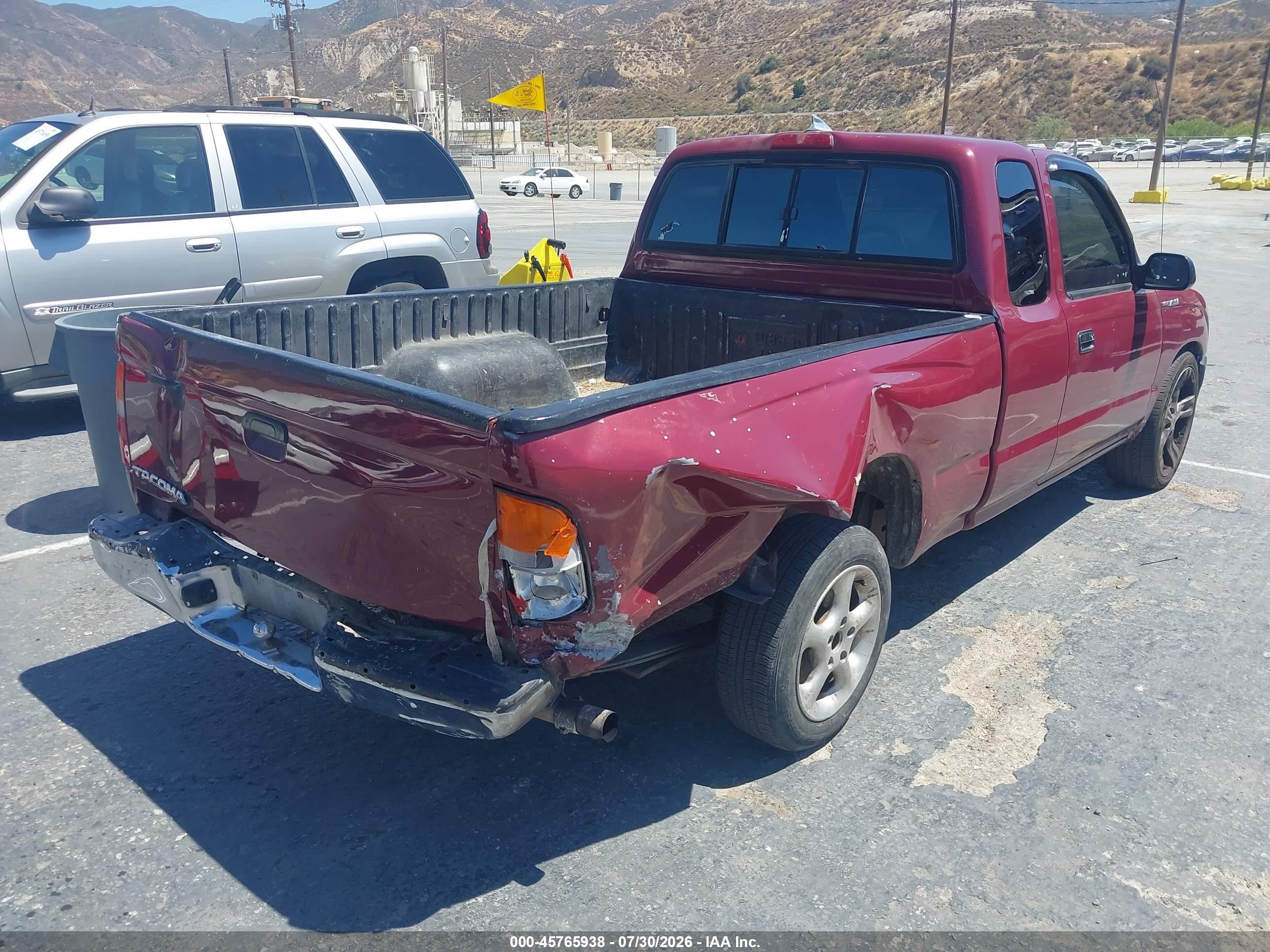 1998 Toyota Tacoma   Красный vin: 4TAVL52N7WZ030180