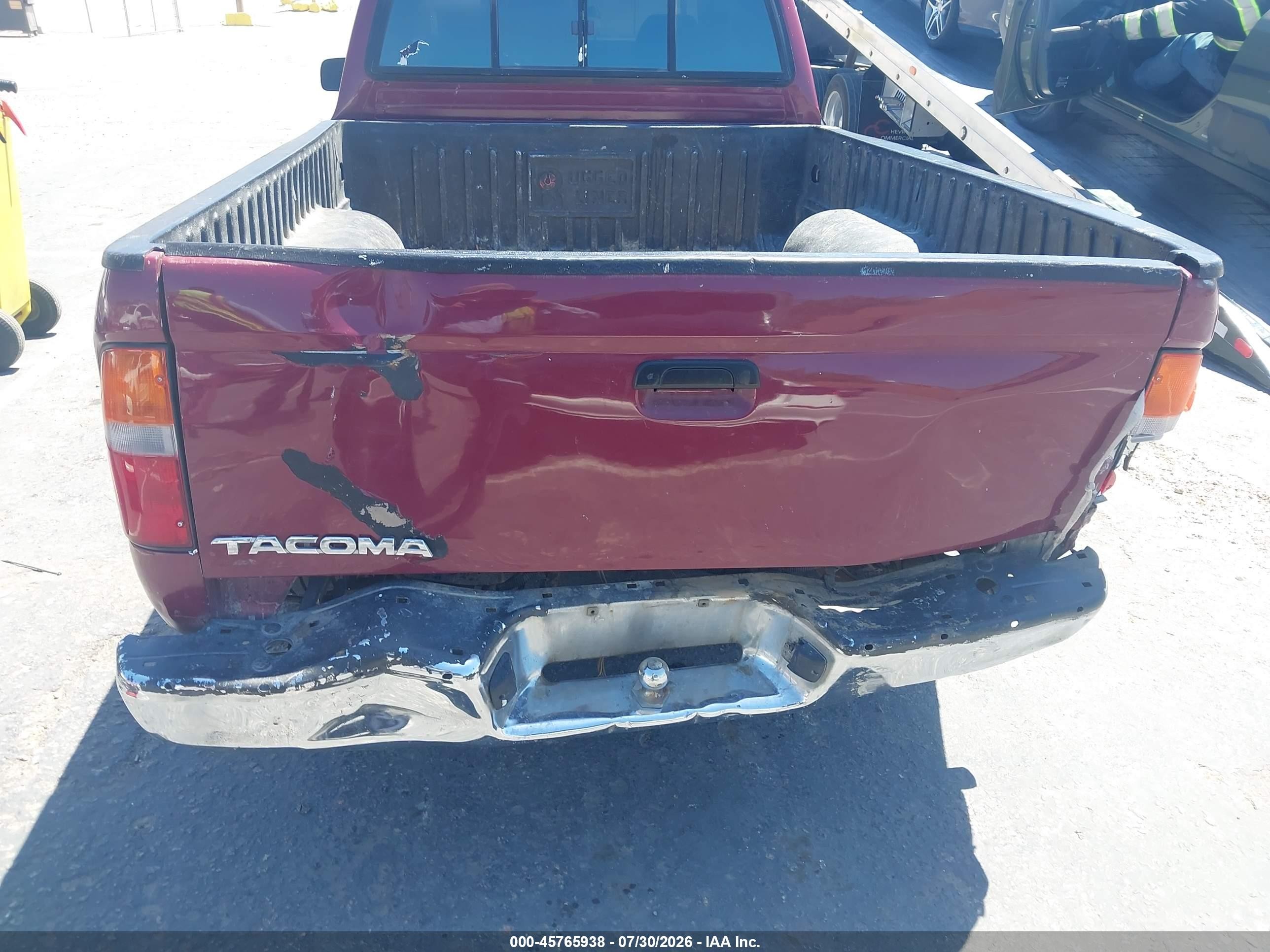 1998 Toyota Tacoma   Красный vin: 4TAVL52N7WZ030180