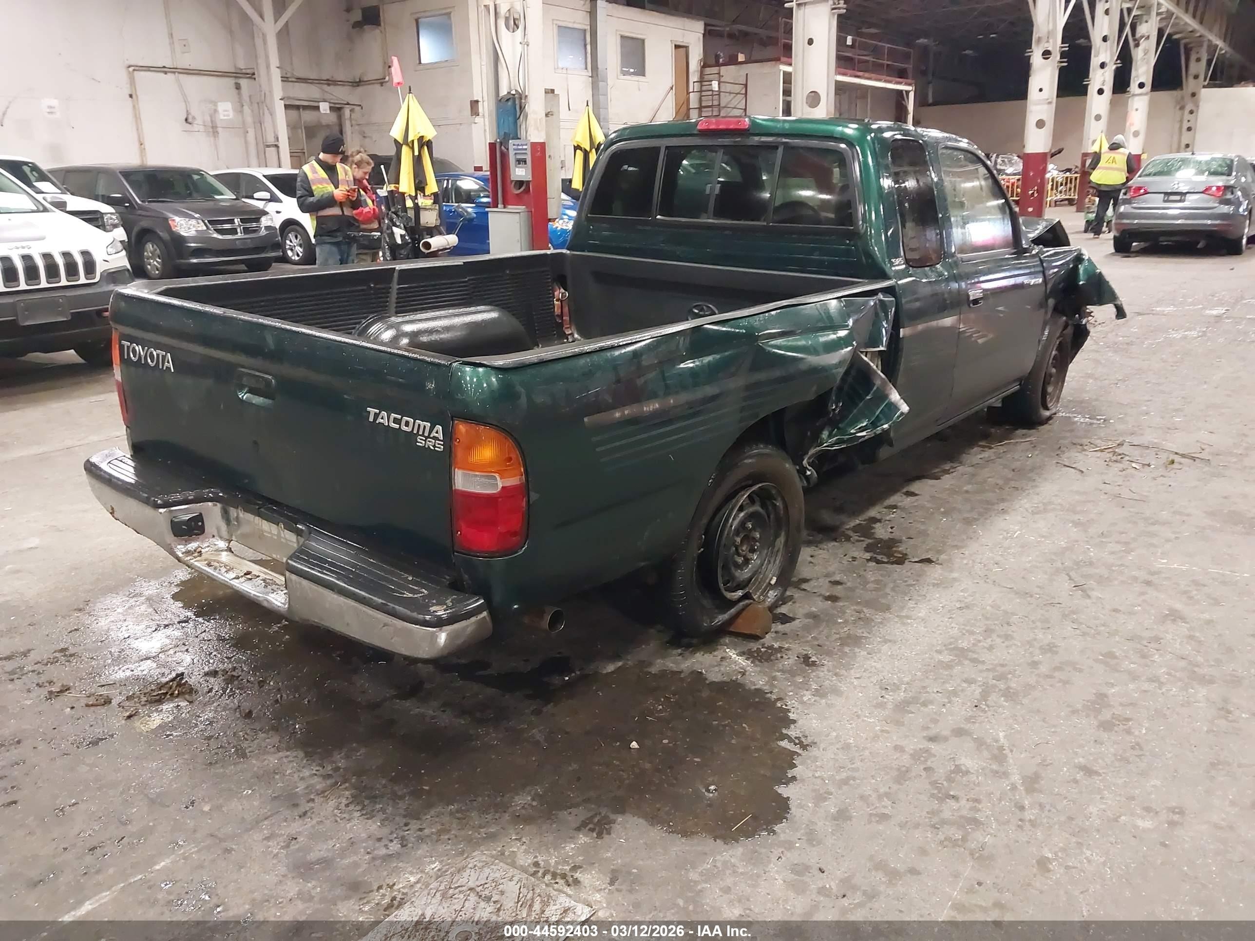 1999 Toyota Tacoma   Green vin: 4TAVL52N7XZ404319