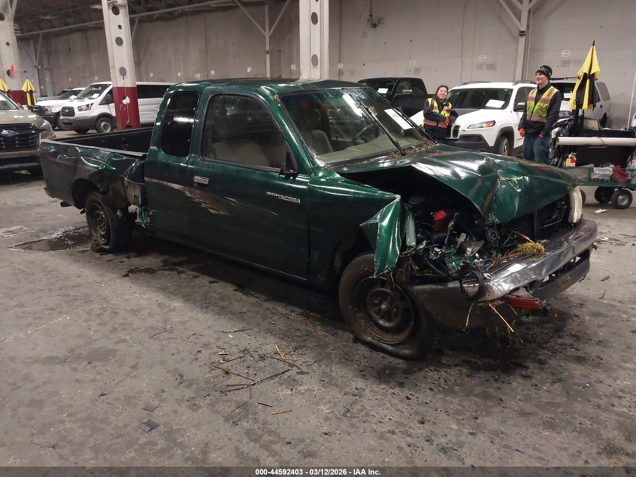 1999 Toyota Tacoma   Green vin: 4TAVL52N7XZ404319