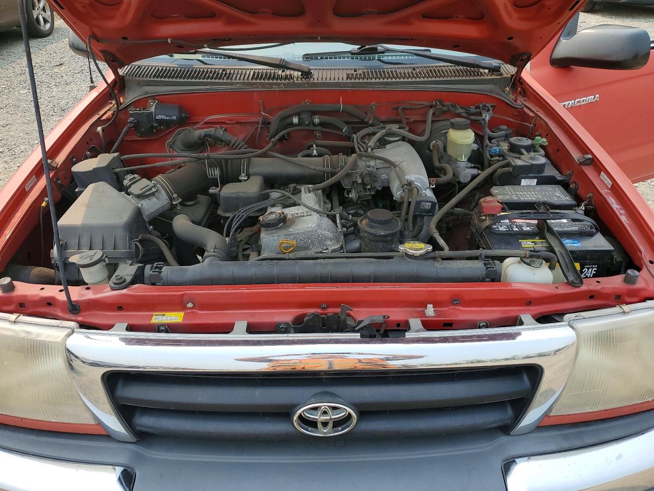 2000 Toyota Tacoma Base Red vin: 4TAVL52N7YZ642690