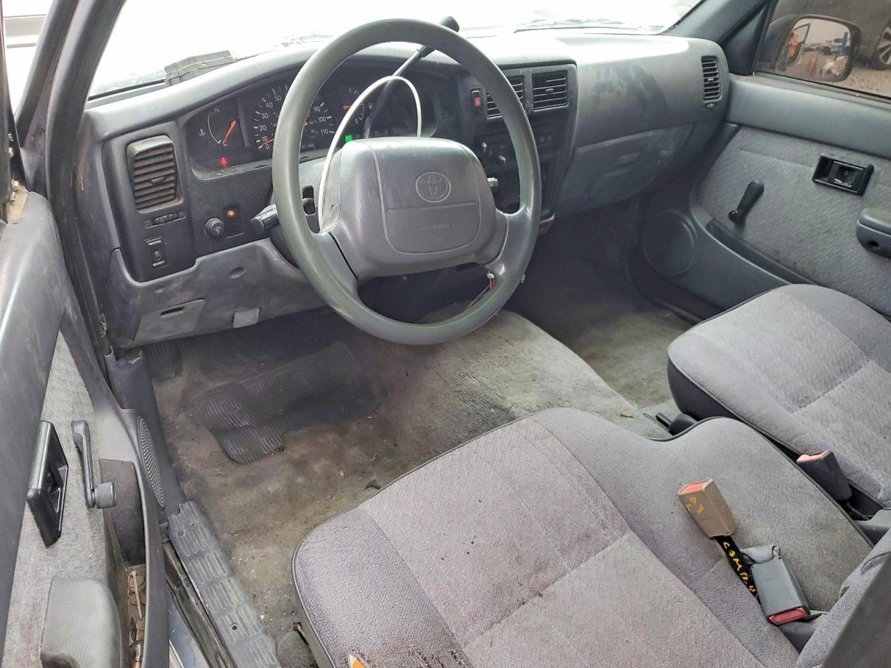 1997 Toyota Tacoma Xtracab White vin: 4TAVL52N8VZ281966