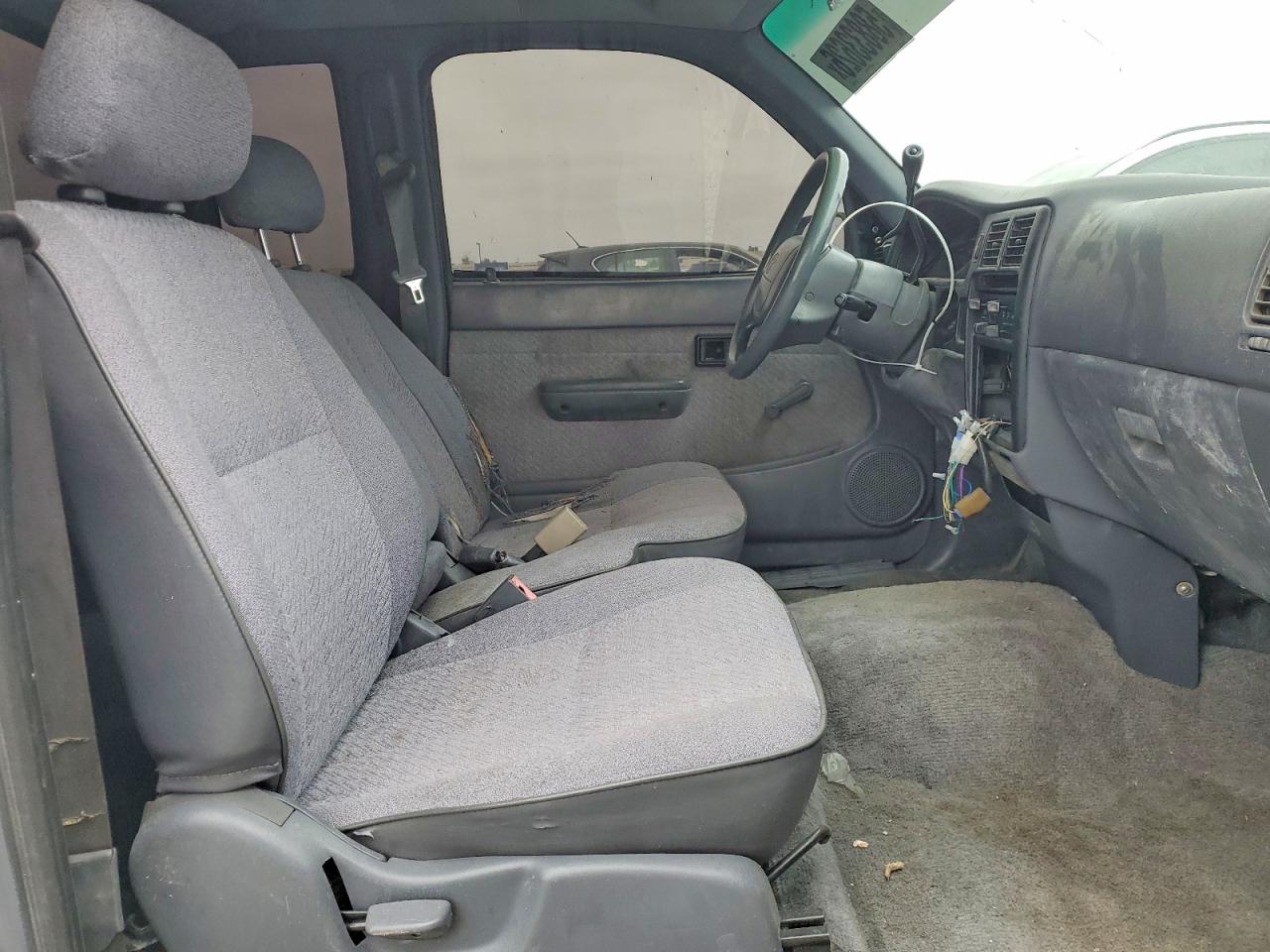 1997 Toyota Tacoma Xtracab White vin: 4TAVL52N8VZ281966