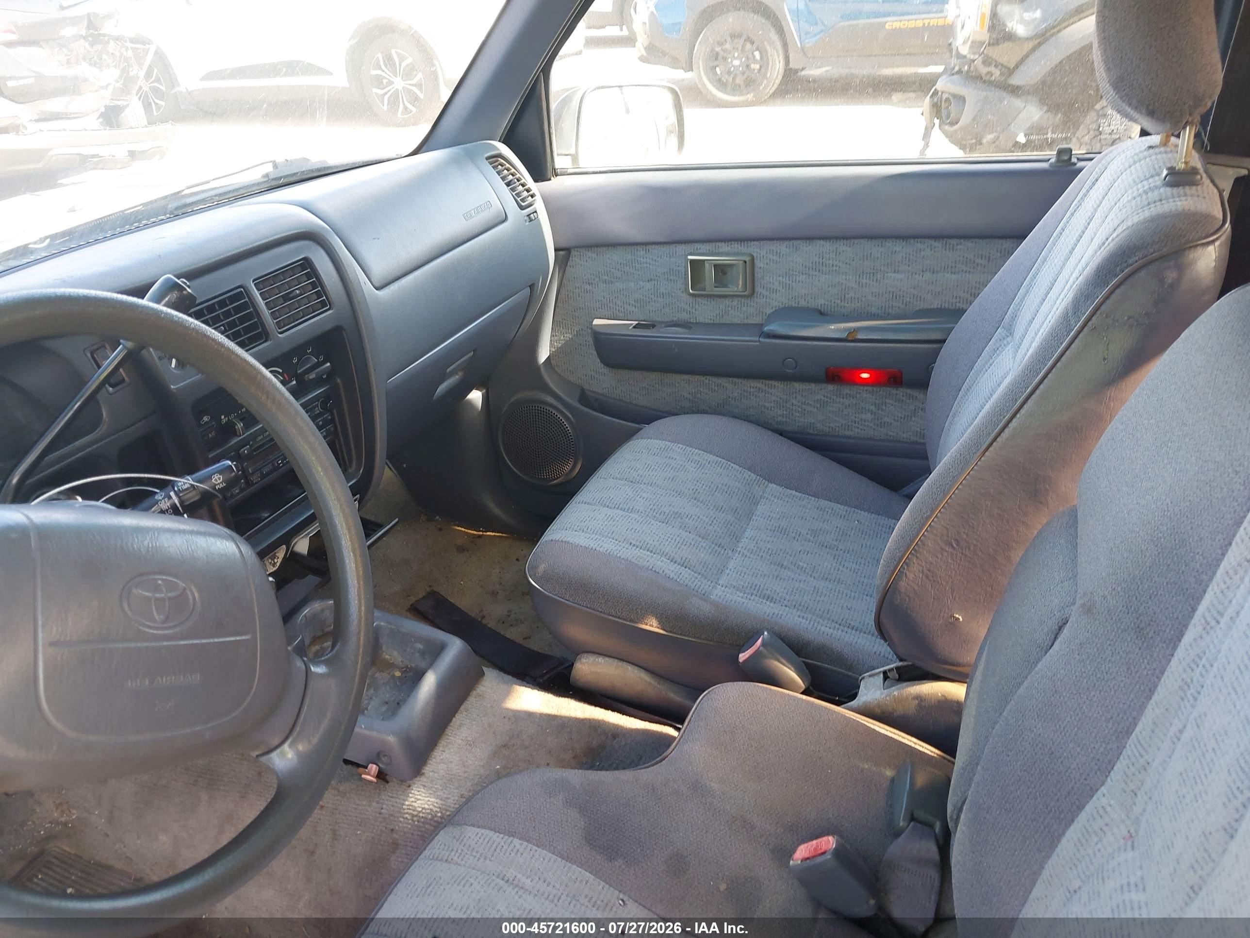 1998 Toyota Tacoma   Черный vin: 4TAVL52N8WZ029913