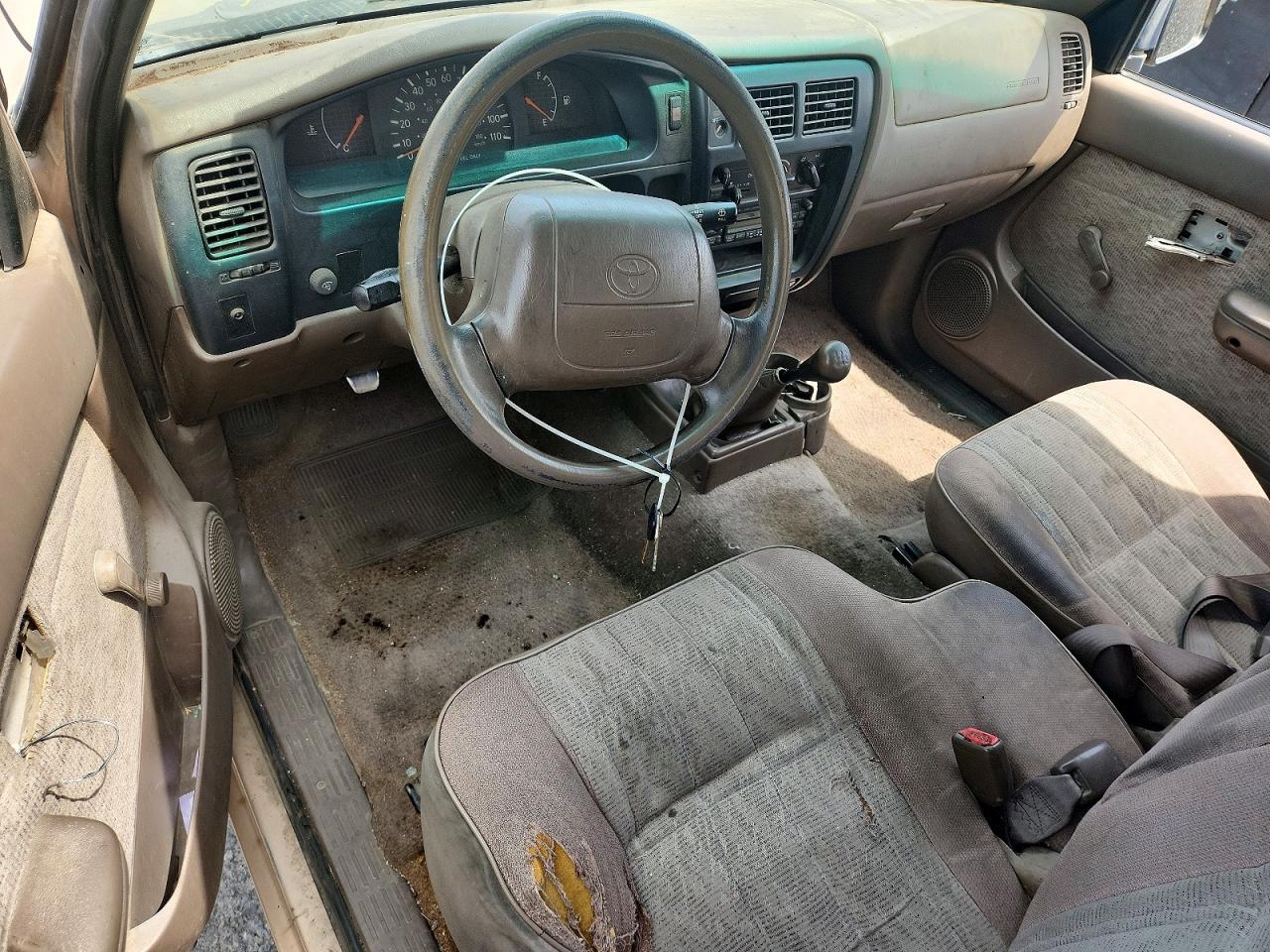 1998 Toyota Tacoma Base Brown vin: 4TAVL52N8WZ164745