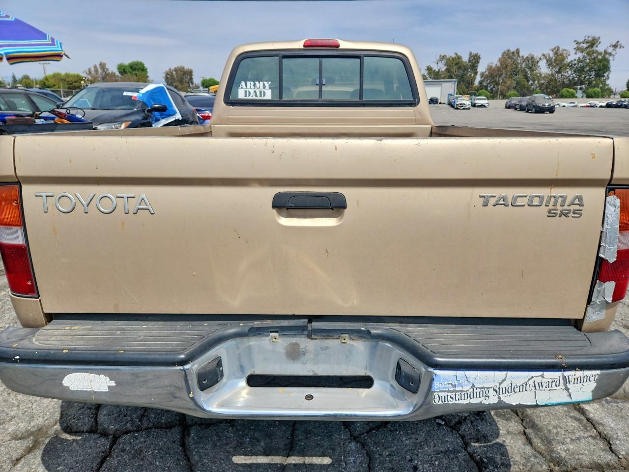 1998 Toyota Tacoma Base Brown vin: 4TAVL52N8WZ164745