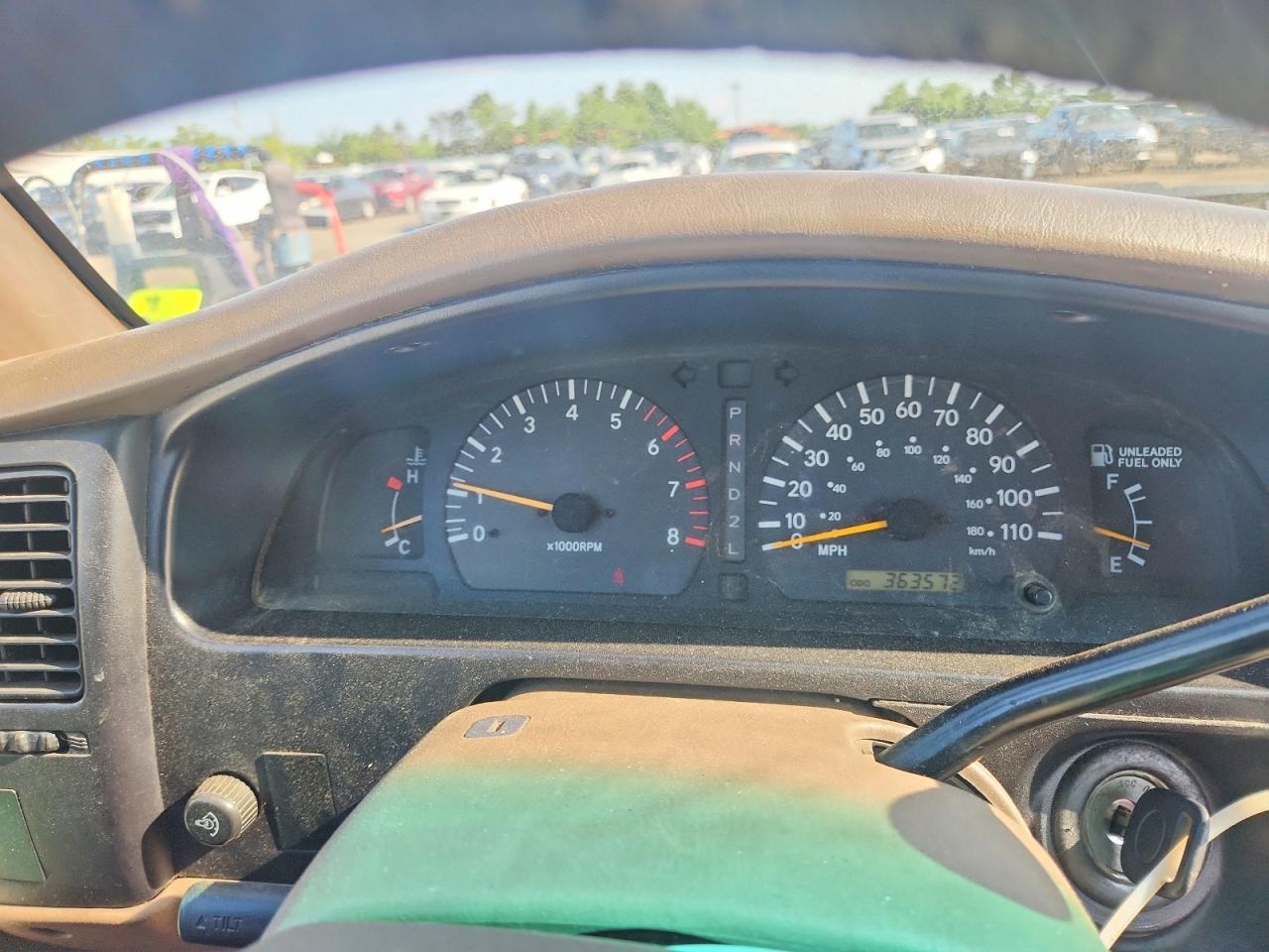 1999 Toyota Tacoma Xtracab White vin: 4TAVL52N8XZ445476