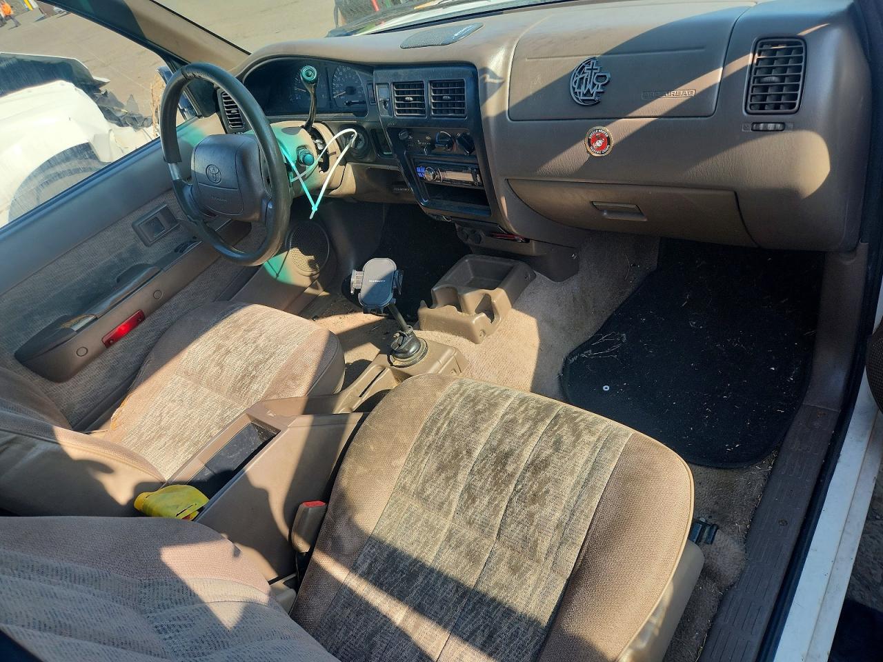 1999 Toyota Tacoma Xtracab White vin: 4TAVL52N8XZ445476