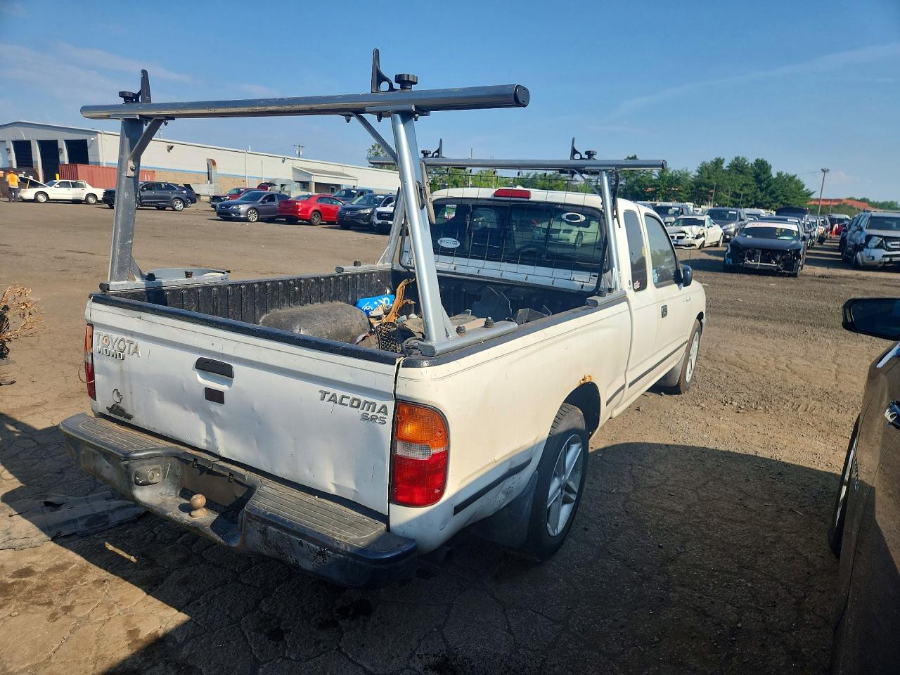 1999 Toyota Tacoma Xtracab White vin: 4TAVL52N8XZ445476