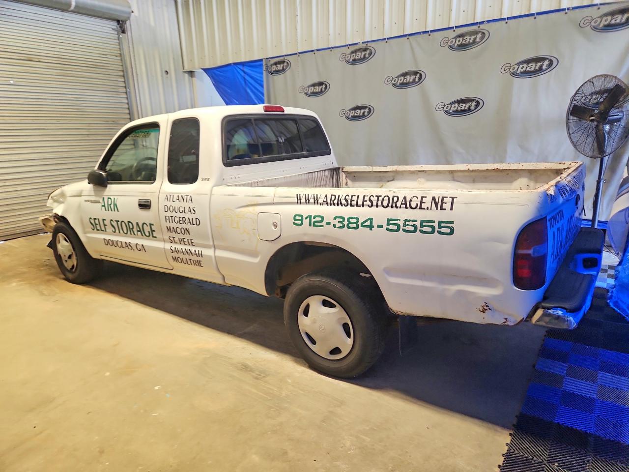 1999 Toyota Tacoma Base White vin: 4TAVL52N8XZ533797
