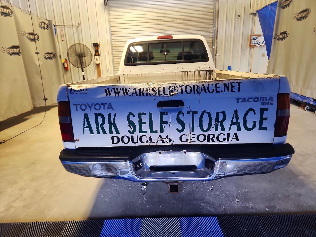 1999 Toyota Tacoma Base White vin: 4TAVL52N8XZ533797