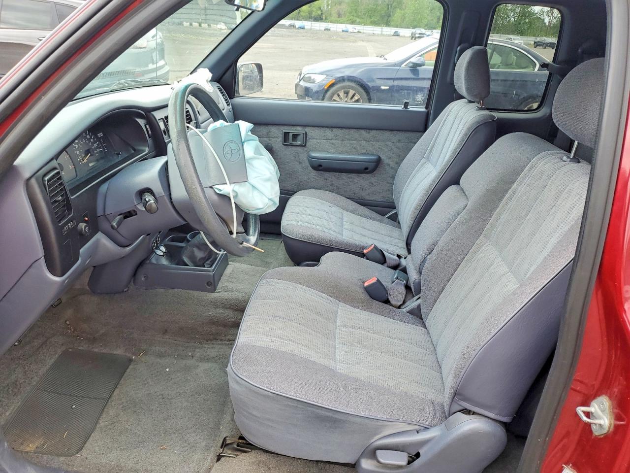 1999 Toyota Tacoma Xtracab Бордовый vin: 4TAVL52N8XZ549501