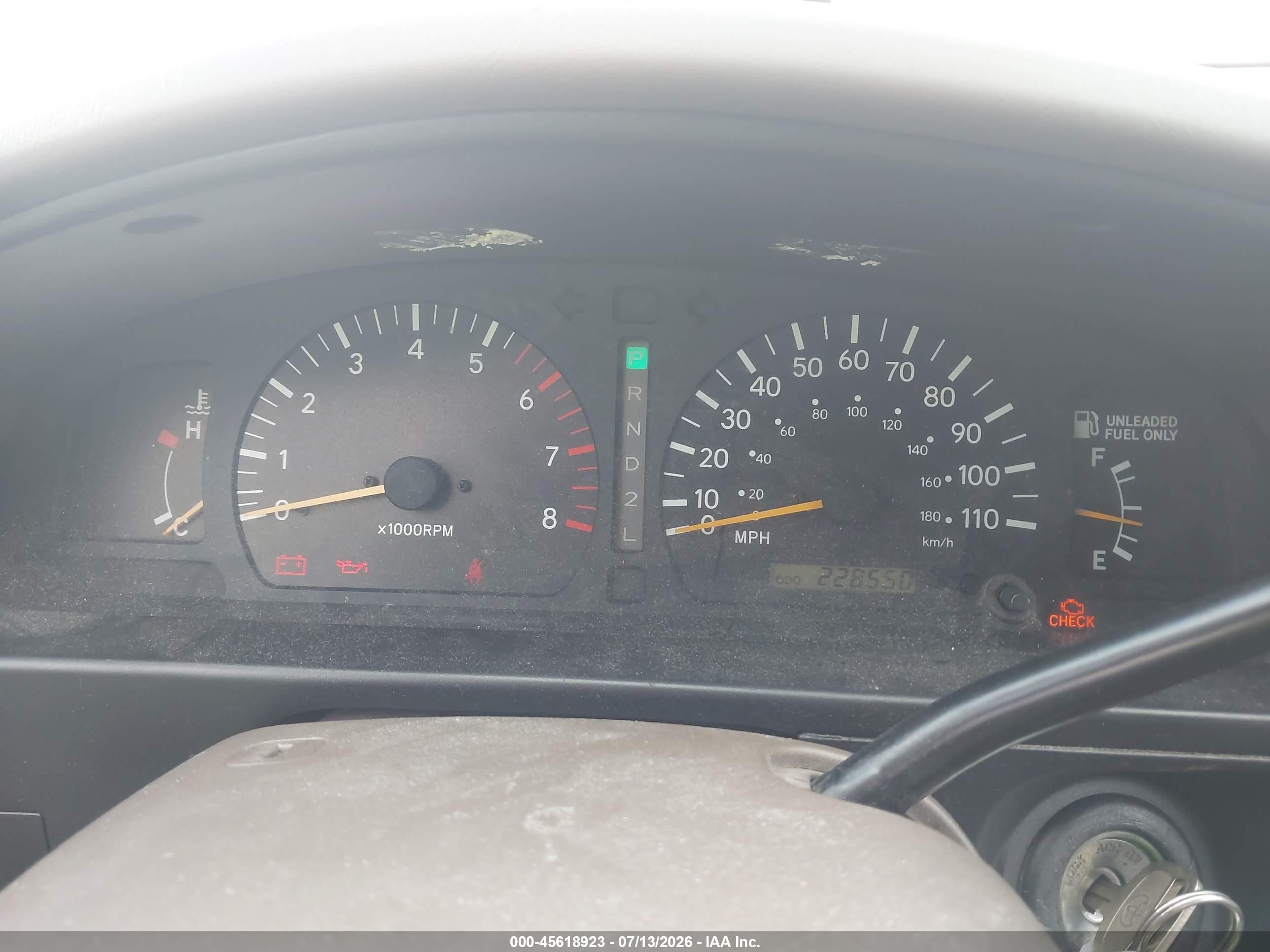 1999 Toyota Tacoma   Бордовый vin: 4TAVL52N8XZ552317