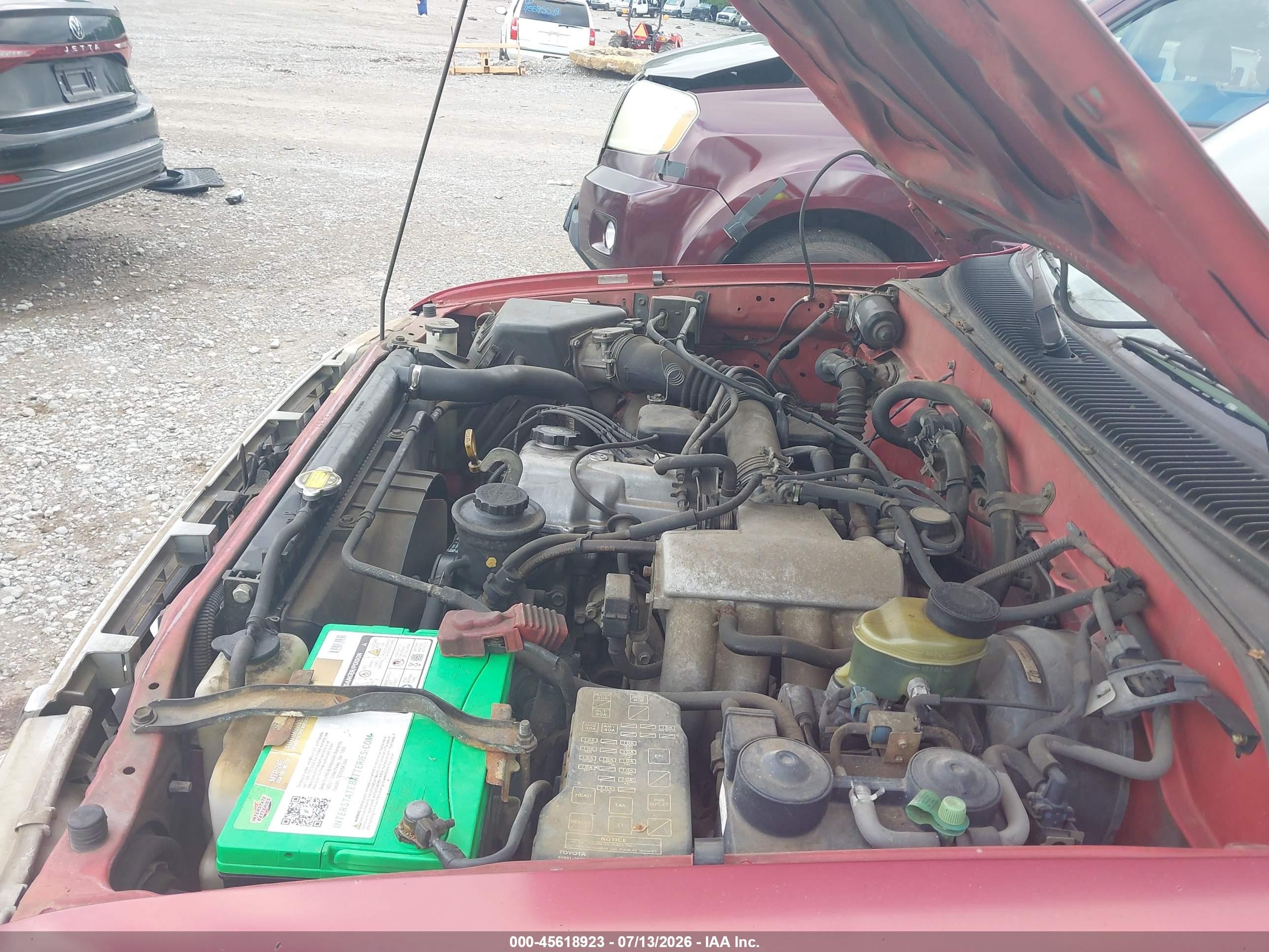 1999 Toyota Tacoma   Бордовый vin: 4TAVL52N8XZ552317