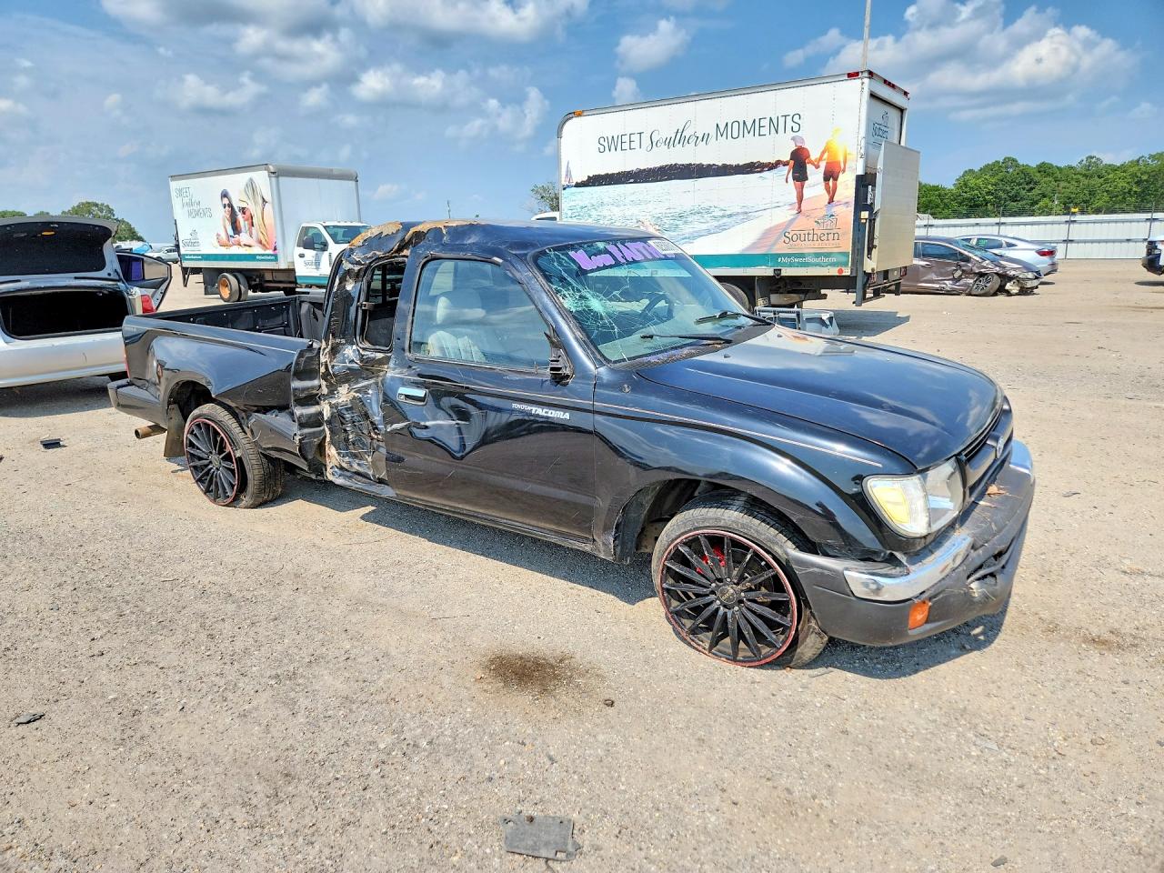 2000 Toyota Tacoma Base Black vin: 4TAVL52N8YZ666321