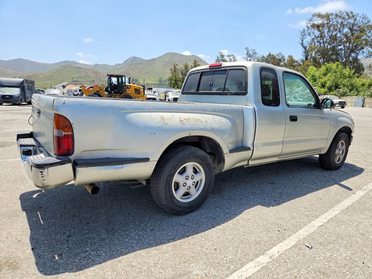2000 Toyota Tacoma Xtracab Silver vin: 4TAVL52N8YZ679828