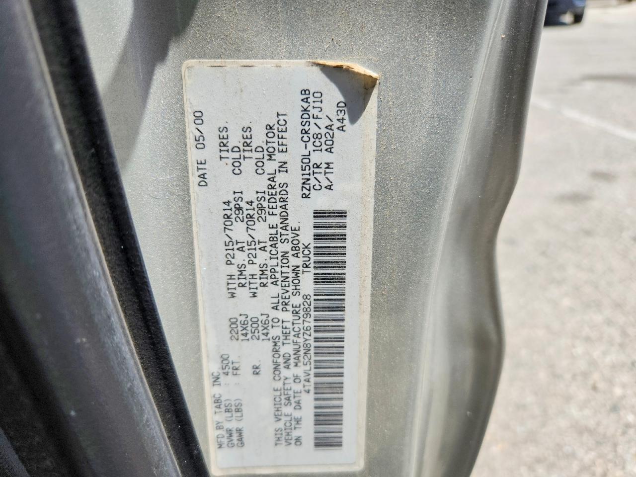 2000 Toyota Tacoma Xtracab Silver vin: 4TAVL52N8YZ679828