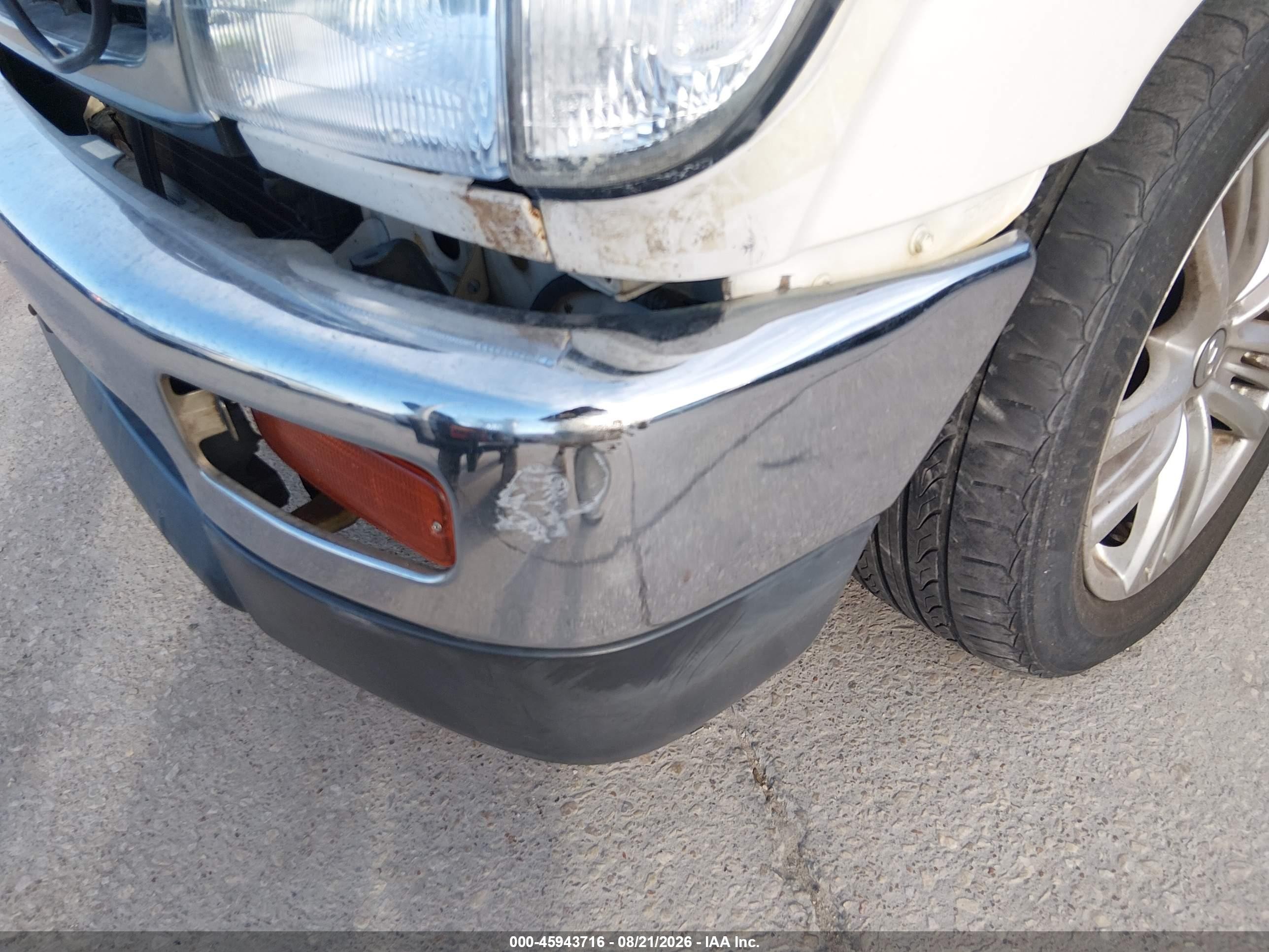 1999 Toyota Tacoma   White vin: 4TAVL52N9XZ416908