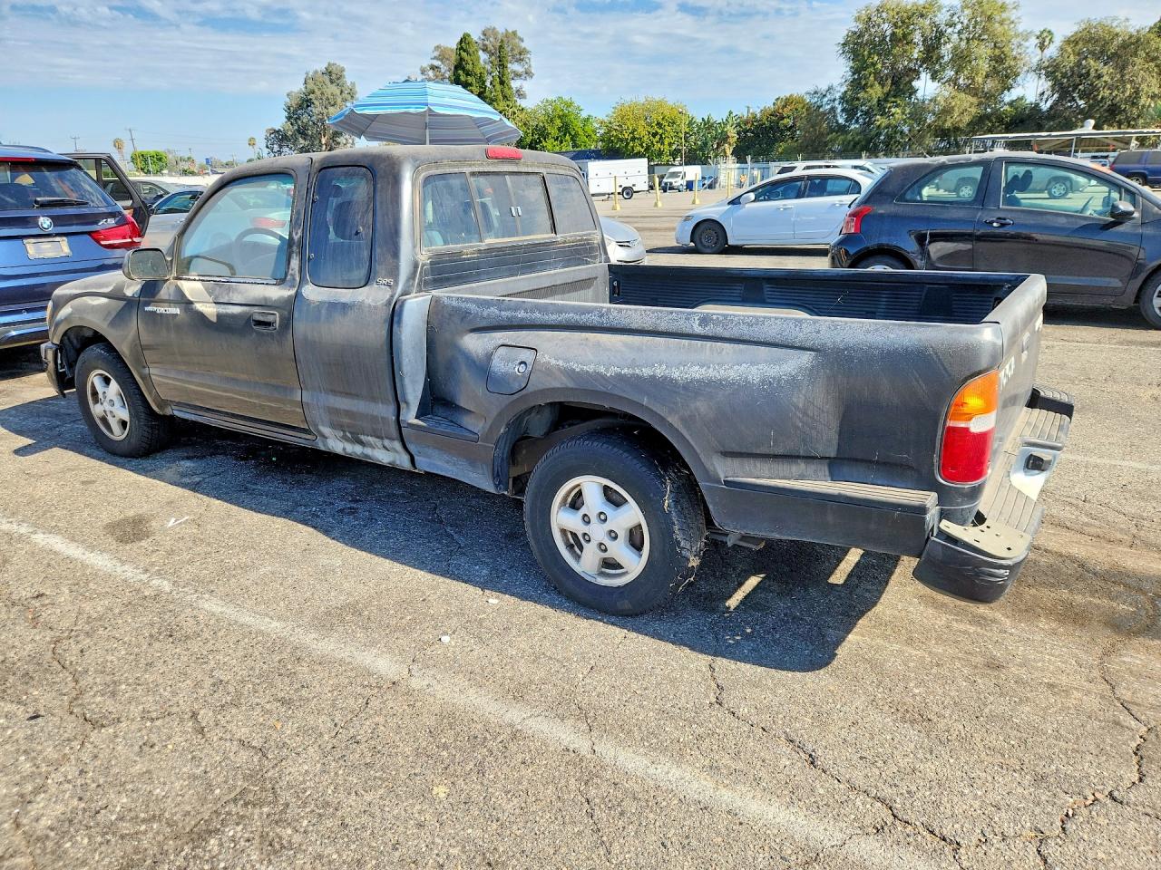 2000 Toyota Tacoma Base Black vin: 4TAVL52N9YZ671012
