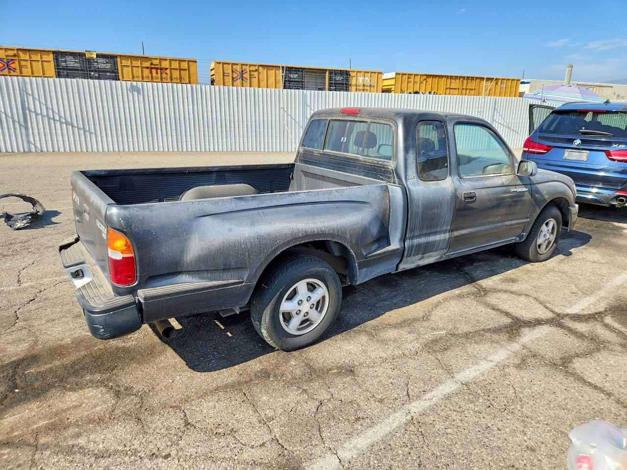 2000 Toyota Tacoma Base Black vin: 4TAVL52N9YZ671012