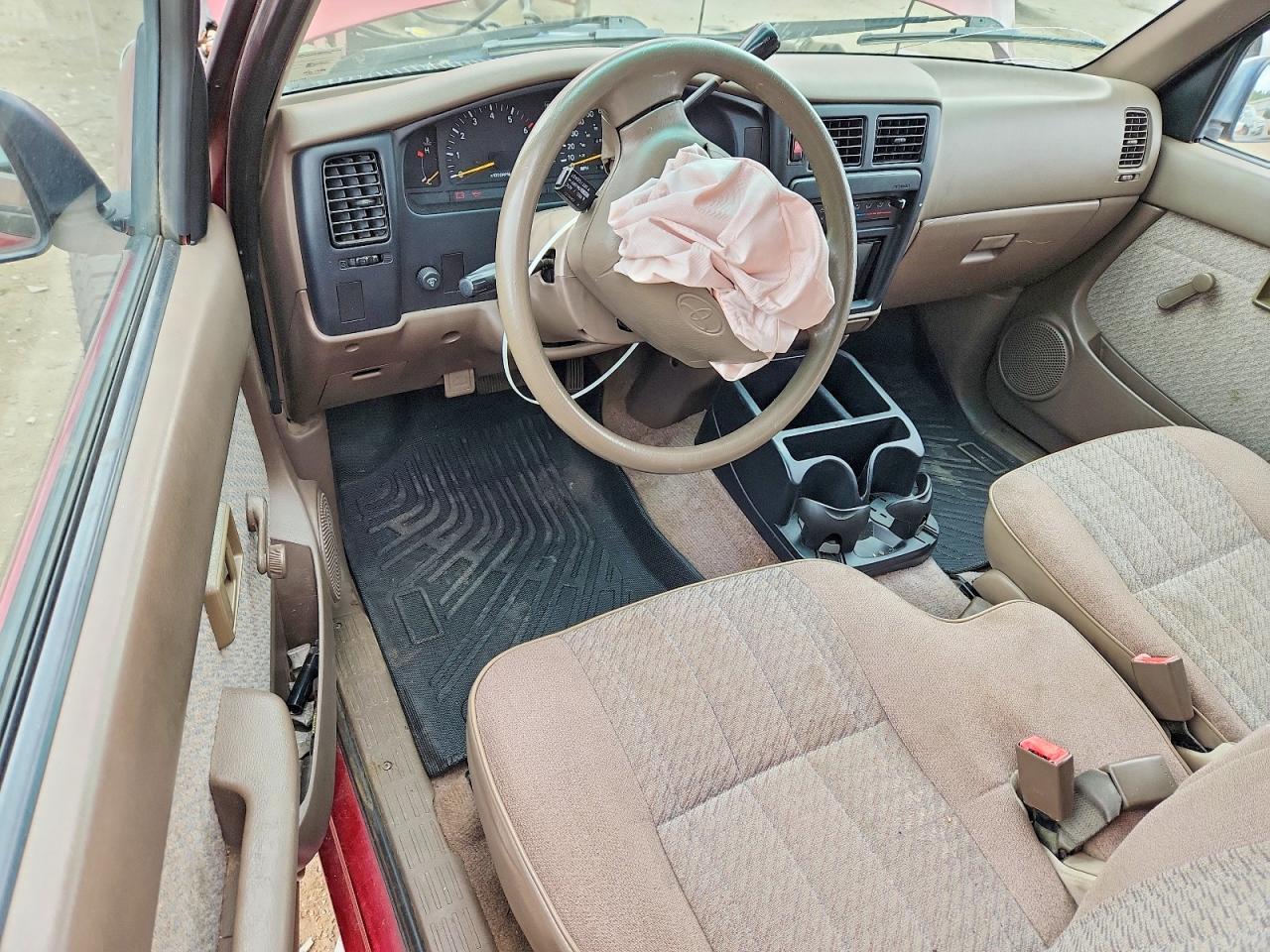 1996 Toyota Tacoma Xtracab Red vin: 4TAVL52NXTZ086240