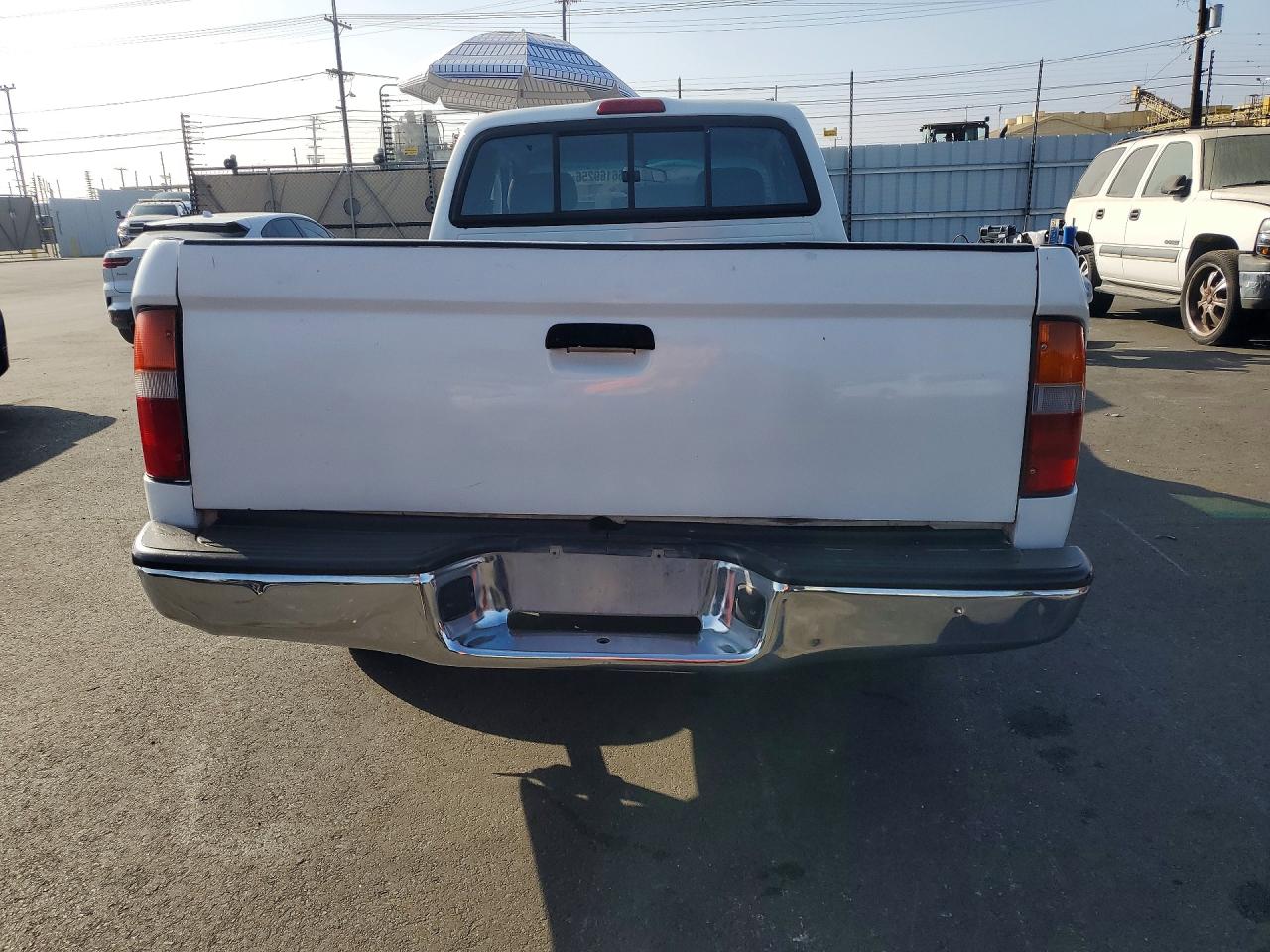 1997 Toyota Tacoma Xtracab White vin: 4TAVL52NXVZ320315