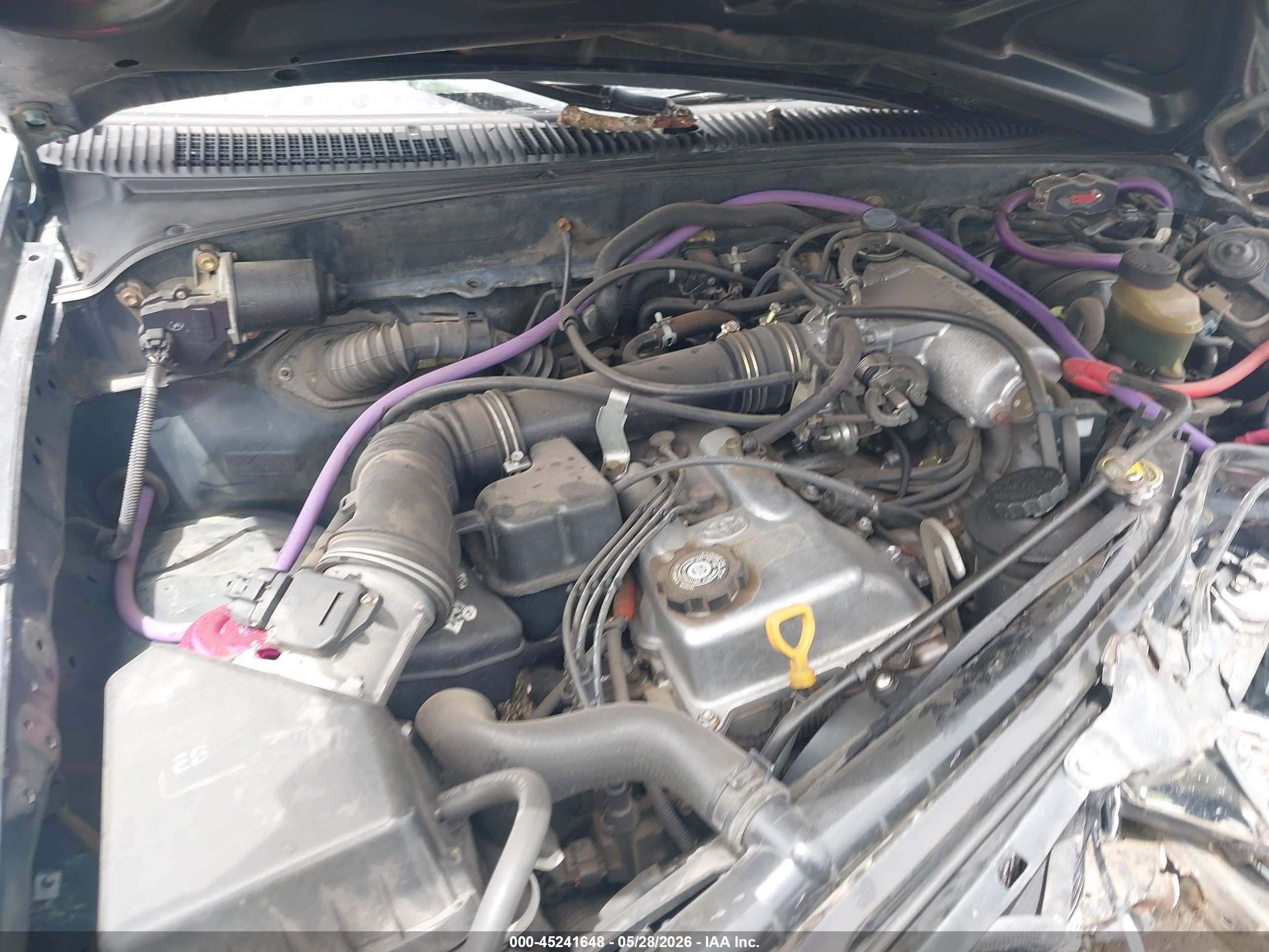 1998 Toyota Tacoma   White vin: 4TAVL52NXWZ093791