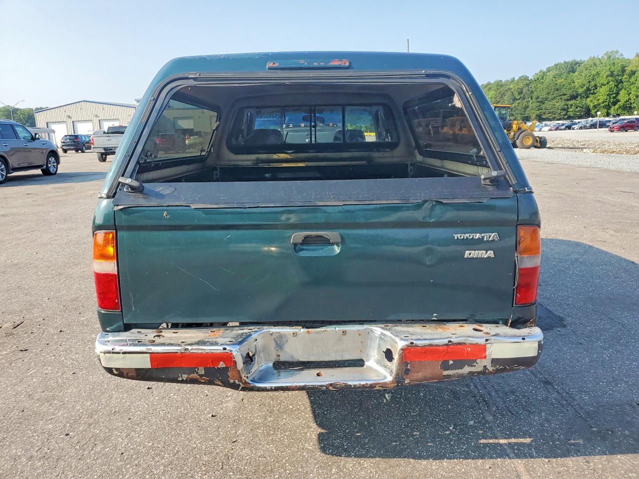 1999 Toyota Tacoma Base Green vin: 4TAVL52NXXZ411071
