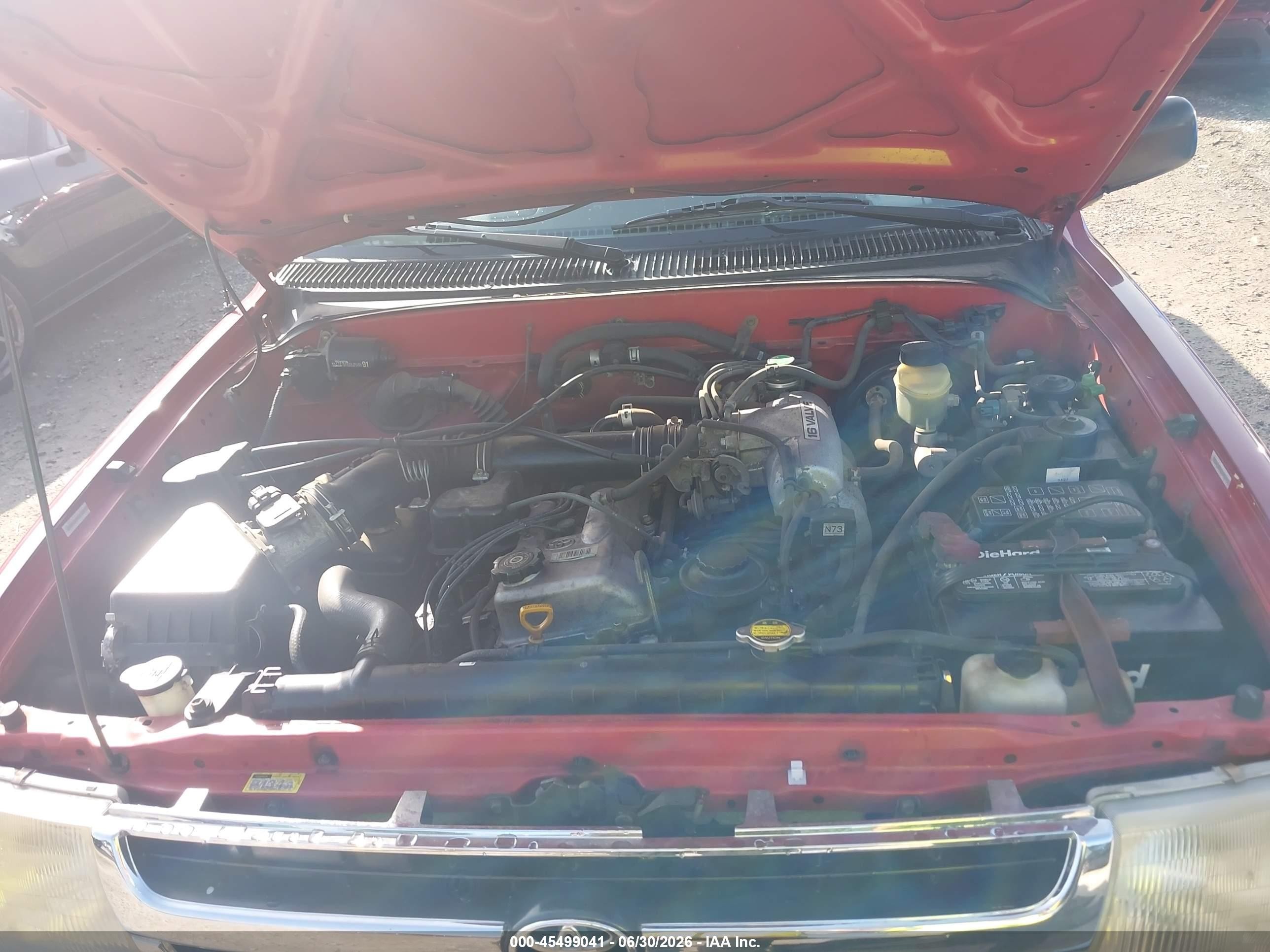 1999 Toyota Tacoma   Red vin: 4TAVL52NXXZ488099