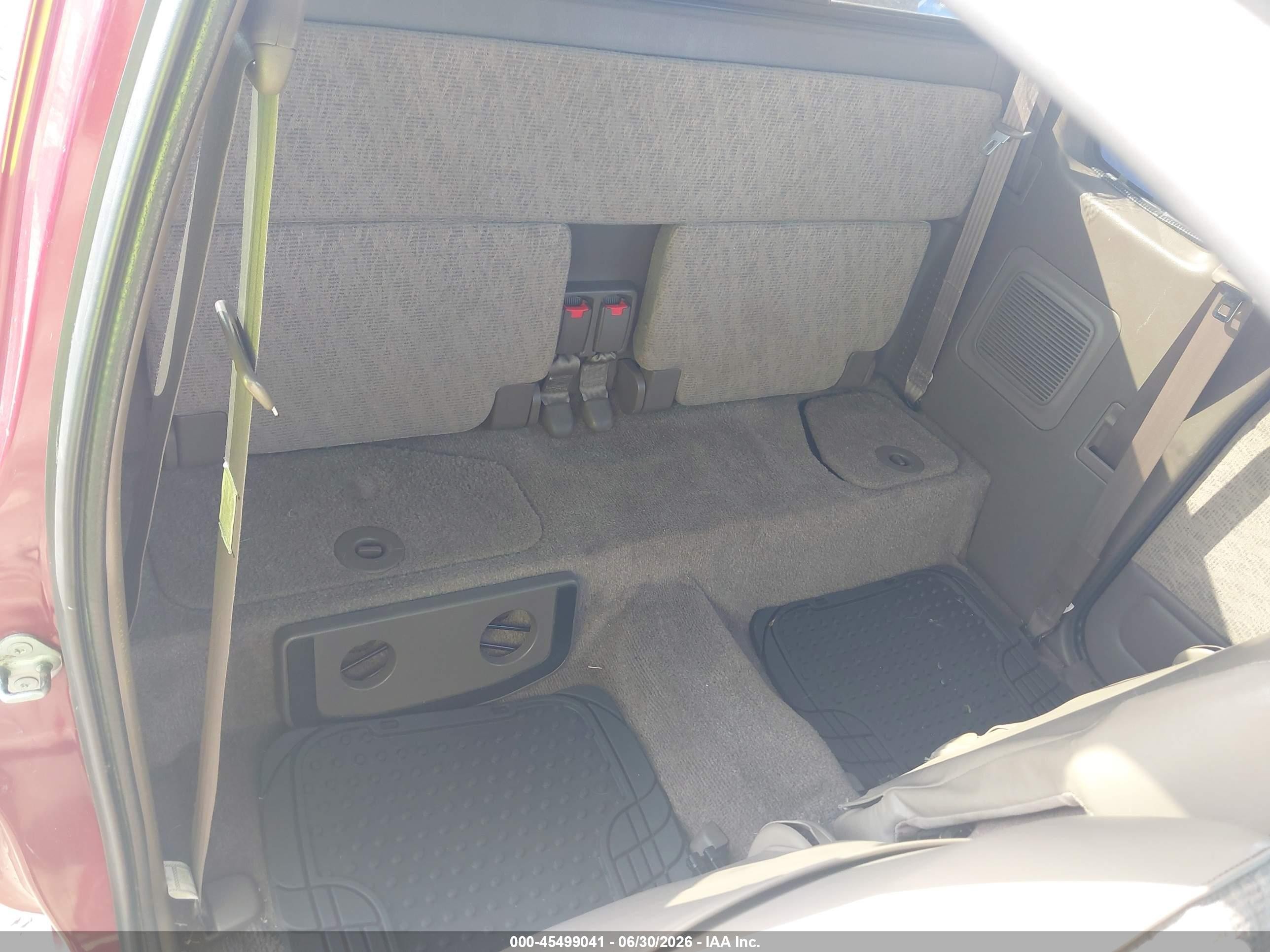 1999 Toyota Tacoma   Red vin: 4TAVL52NXXZ488099