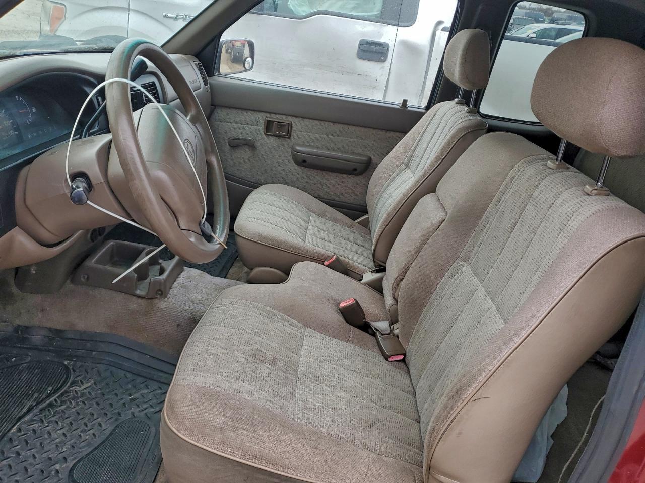 1999 Toyota Tacoma Red vin: 4TAVL52NXXZ524034