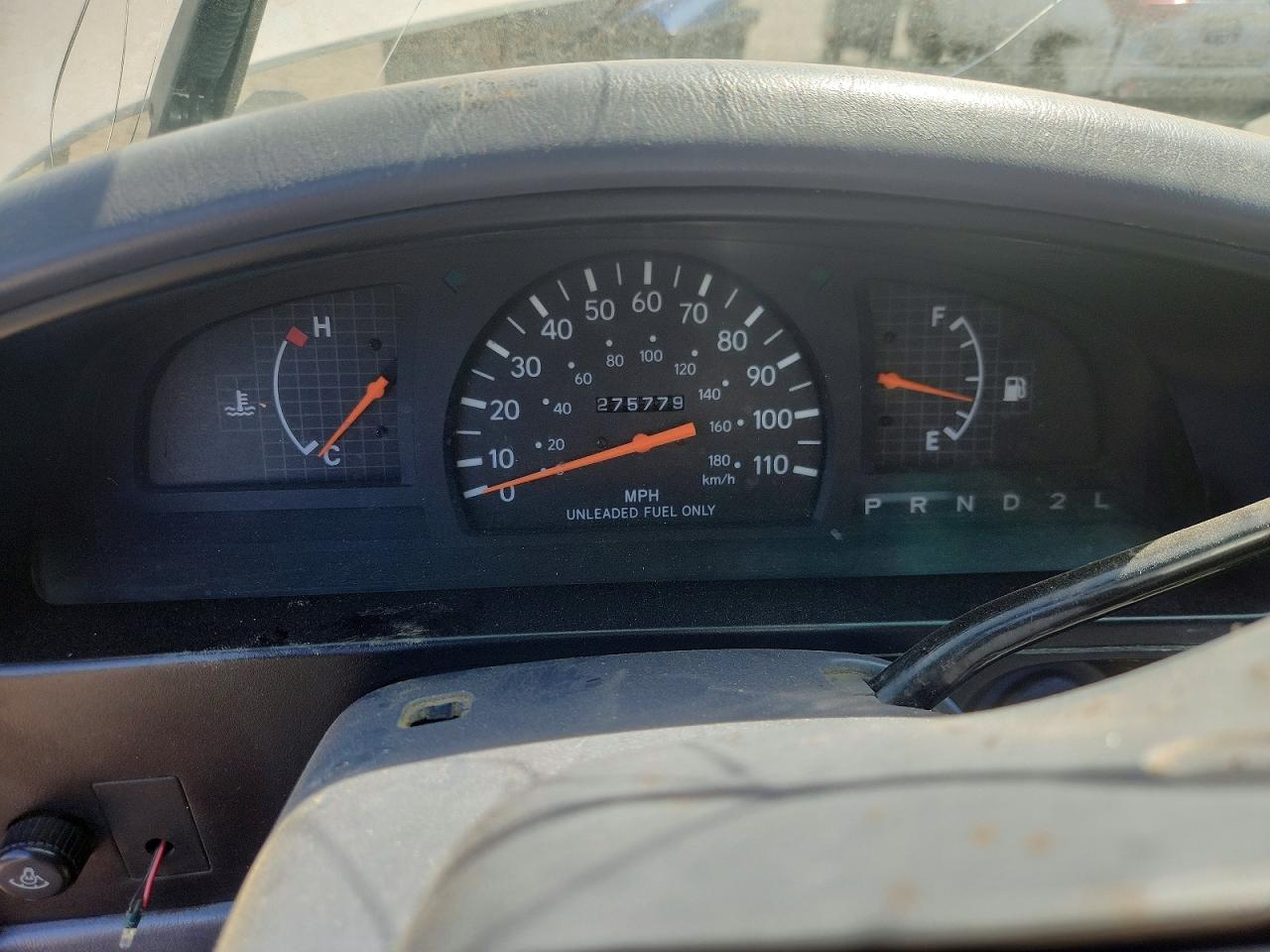 1999 Toyota Tacoma Base White vin: 4TAVL52NXXZ561715