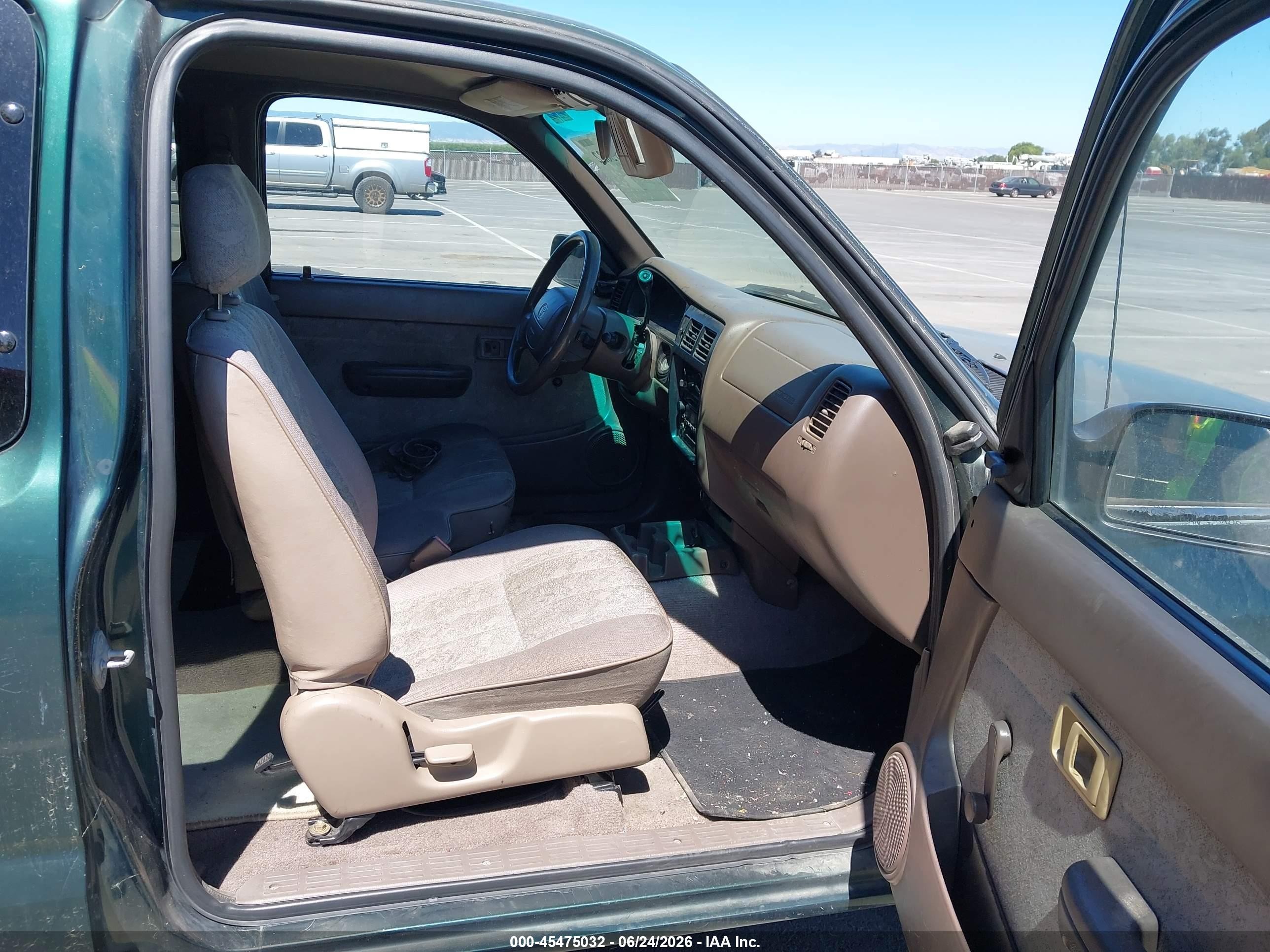 2000 Toyota Tacoma   Green vin: 4TAVL52NXYZ625754