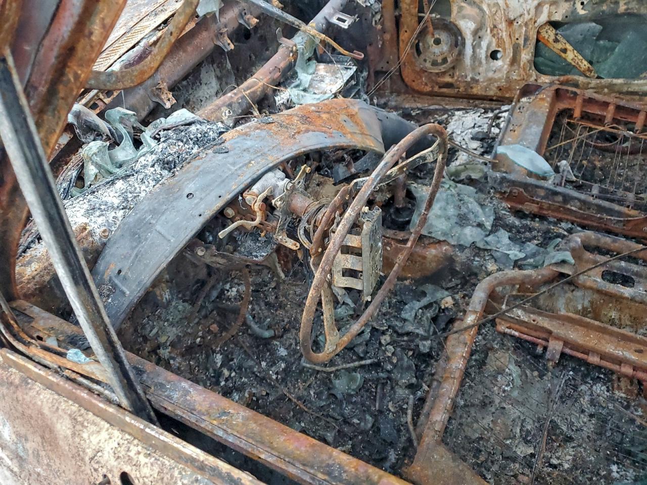 1993 Toyota Pickup 1/2 Ton Extra Long Wheelbase Dx Burn vin: 4TAVN13D5PZ128523