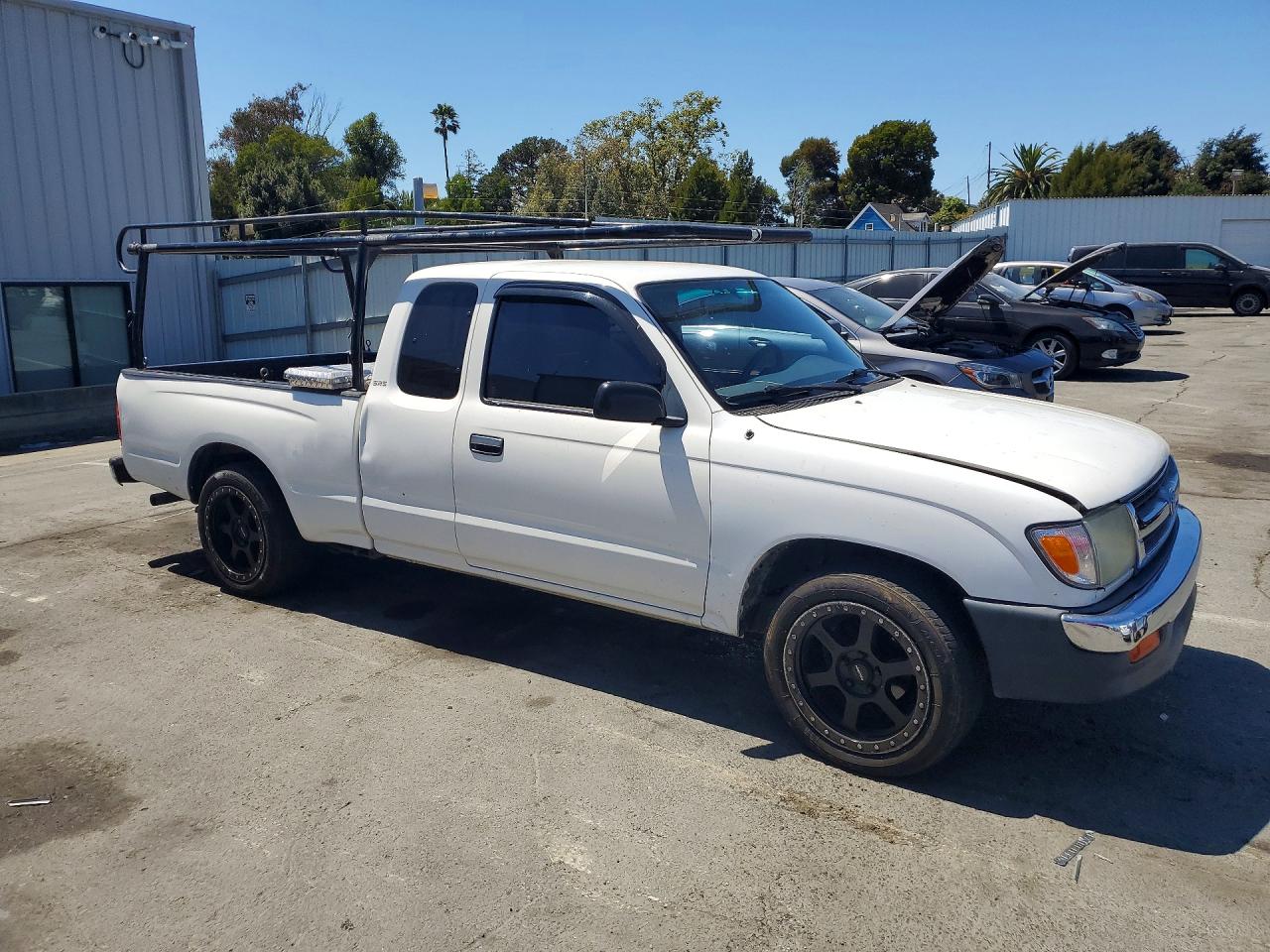 1999 Toyota Tacoma V6 White vin: 4TAVN52N2XZ572041