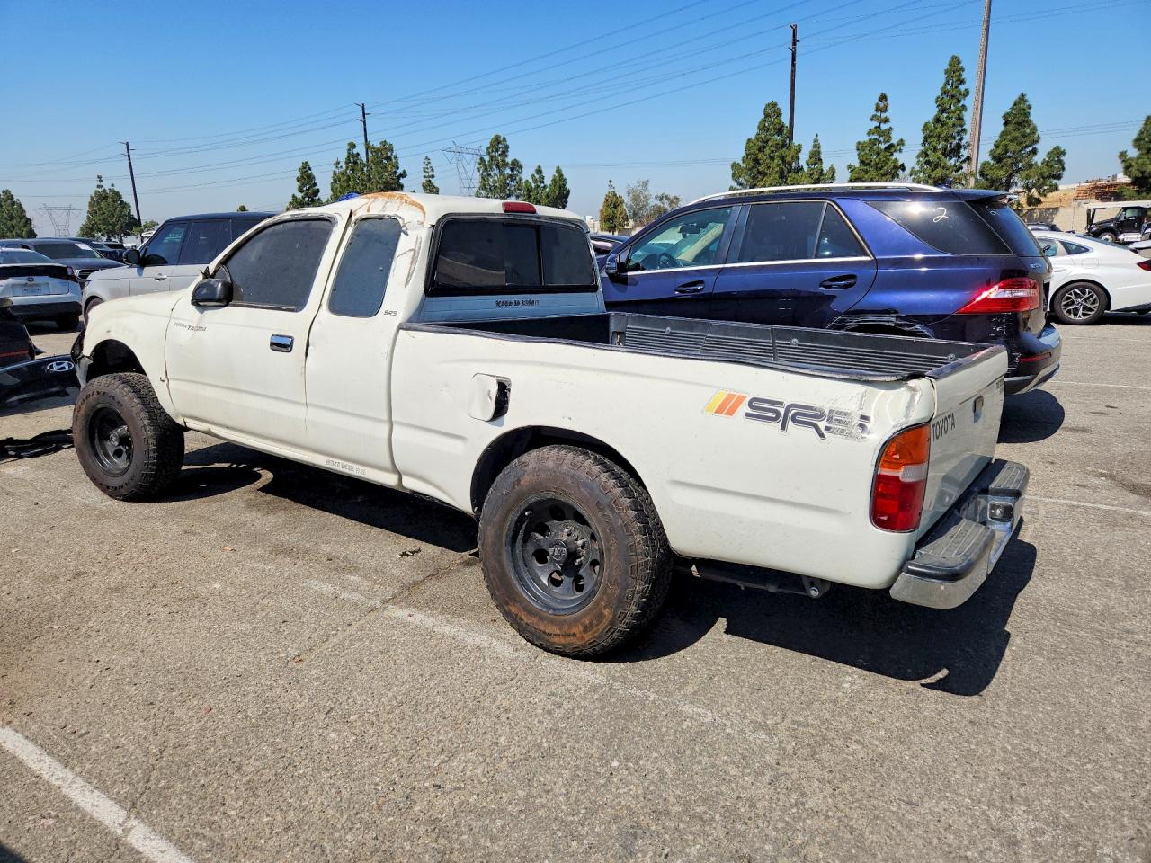 1998 Toyota Tacoma Xtracab White vin: 4TAVN52N3WZ061131