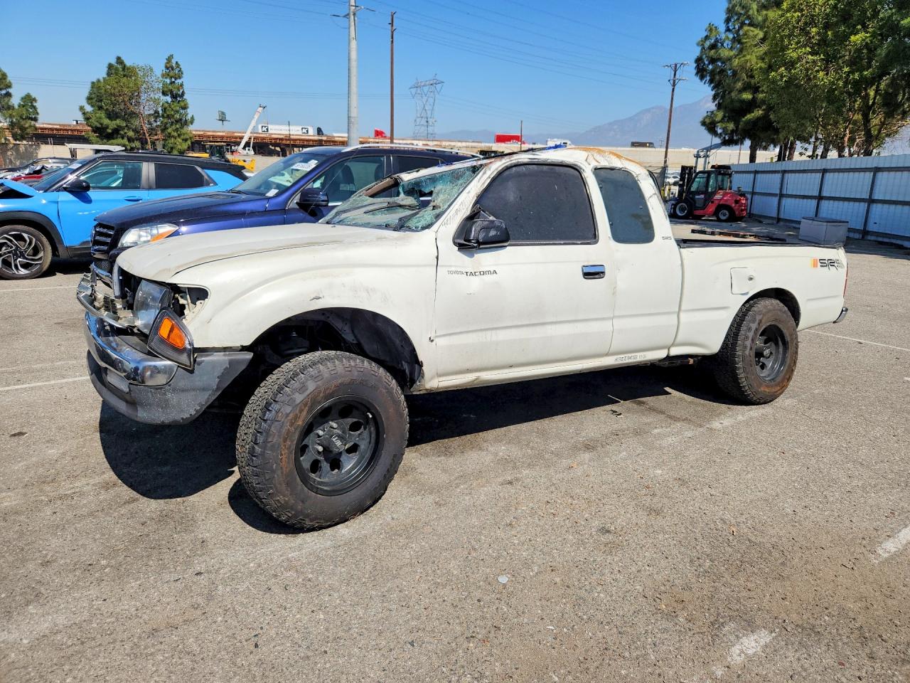 1998 Toyota Tacoma Xtracab White vin: 4TAVN52N3WZ061131