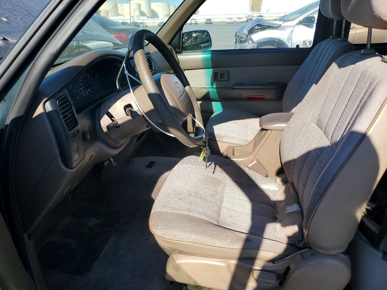 1997 Toyota Tacoma V6 Green vin: 4TAVN52N4VZ300779
