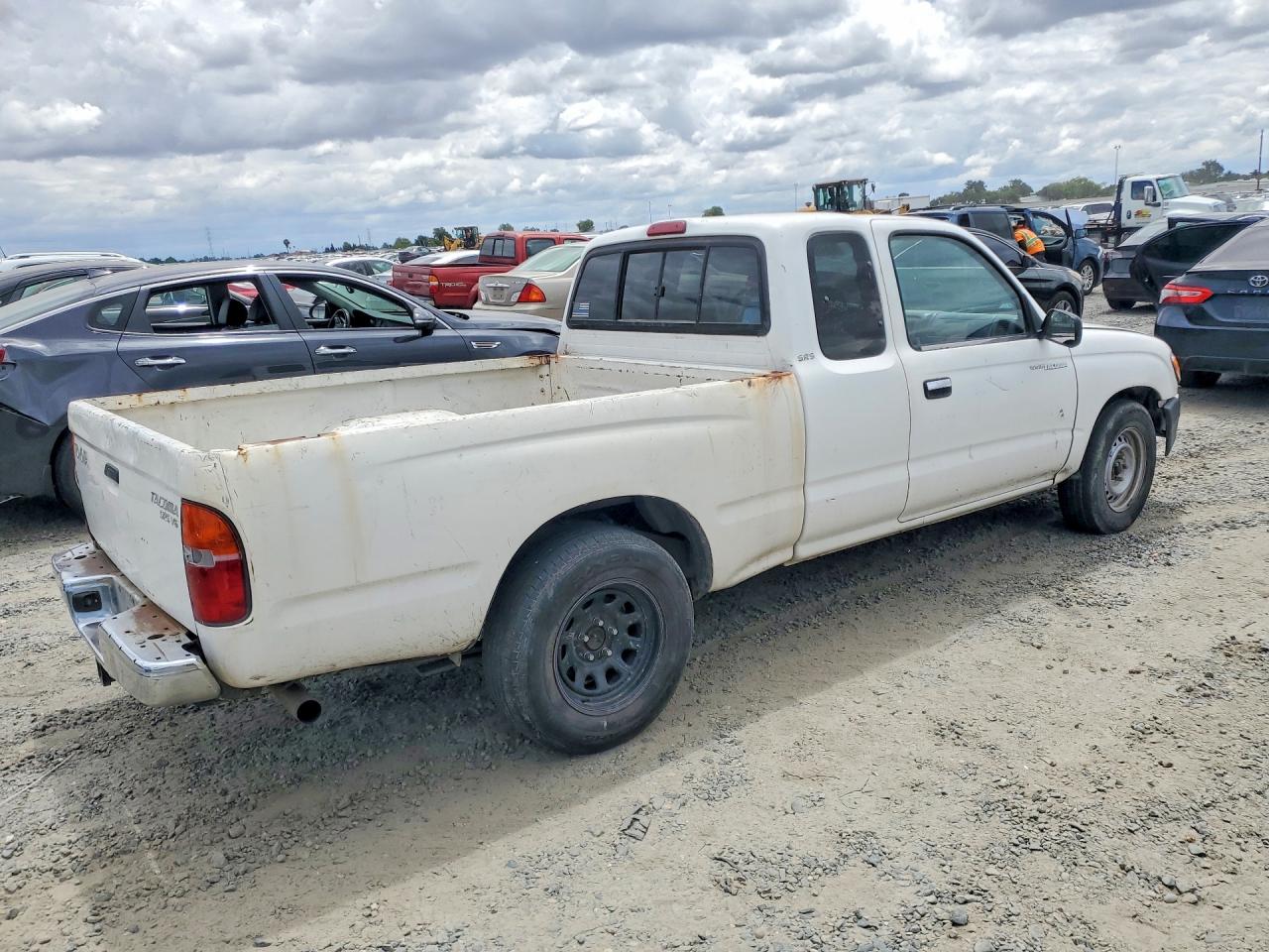 1999 Toyota Tacoma Xtracab White vin: 4TAVN52N5XZ455425