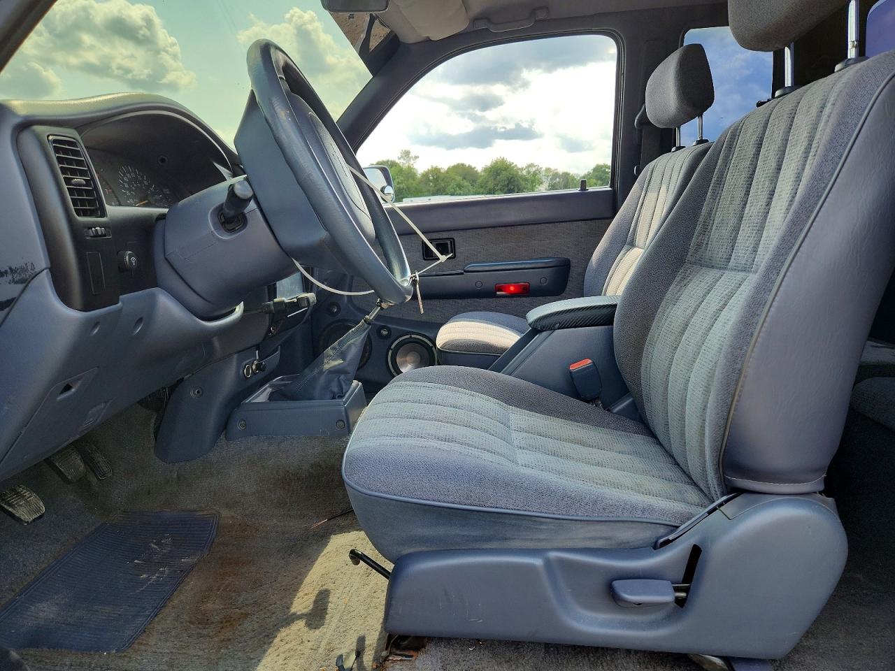 1999 Toyota Tacoma V6 Blue vin: 4TAVN52N6XZ458740