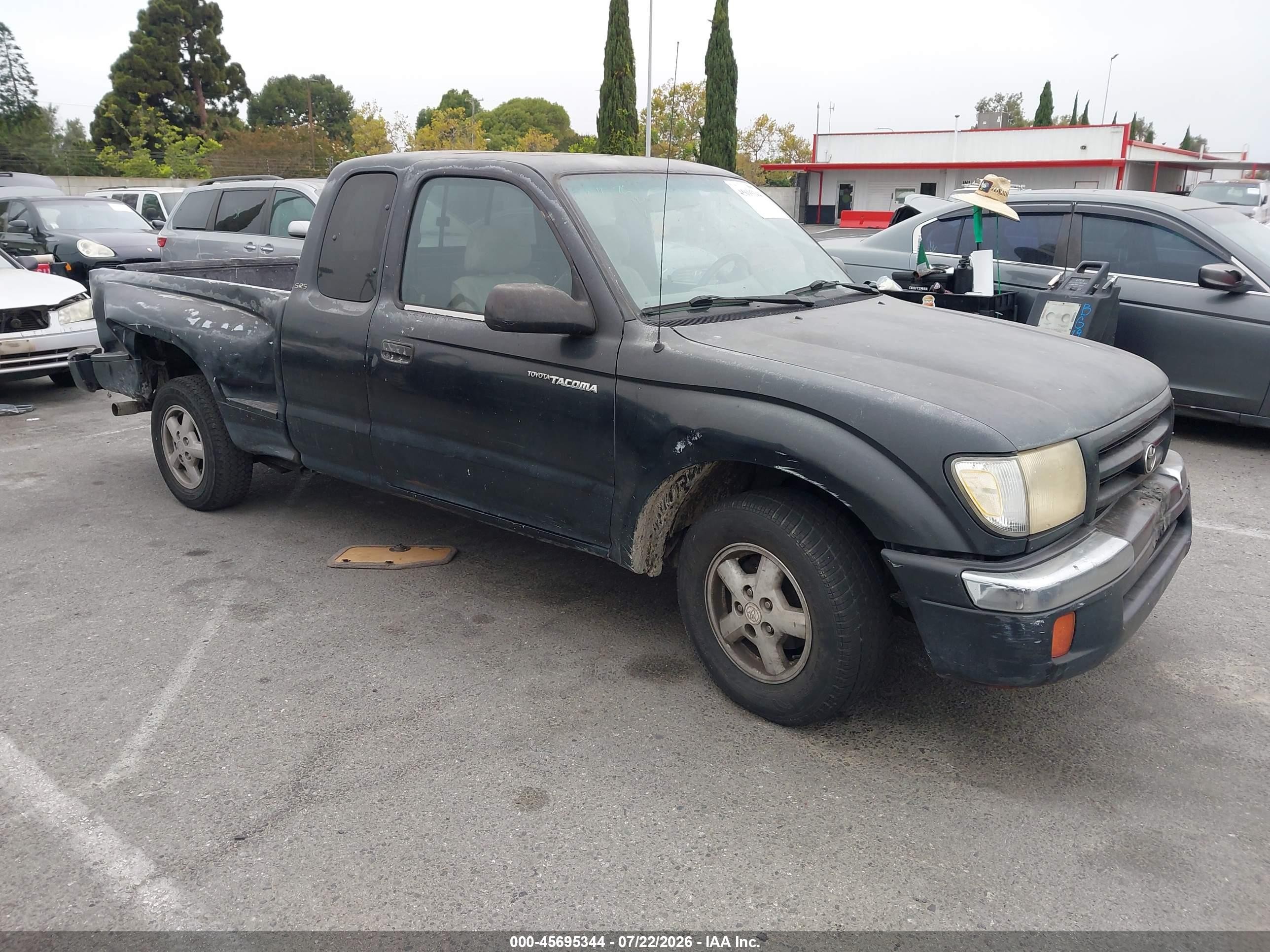 2000 Toyota Tacoma Base V6 Black vin: 4TAVN52N7YZ656423