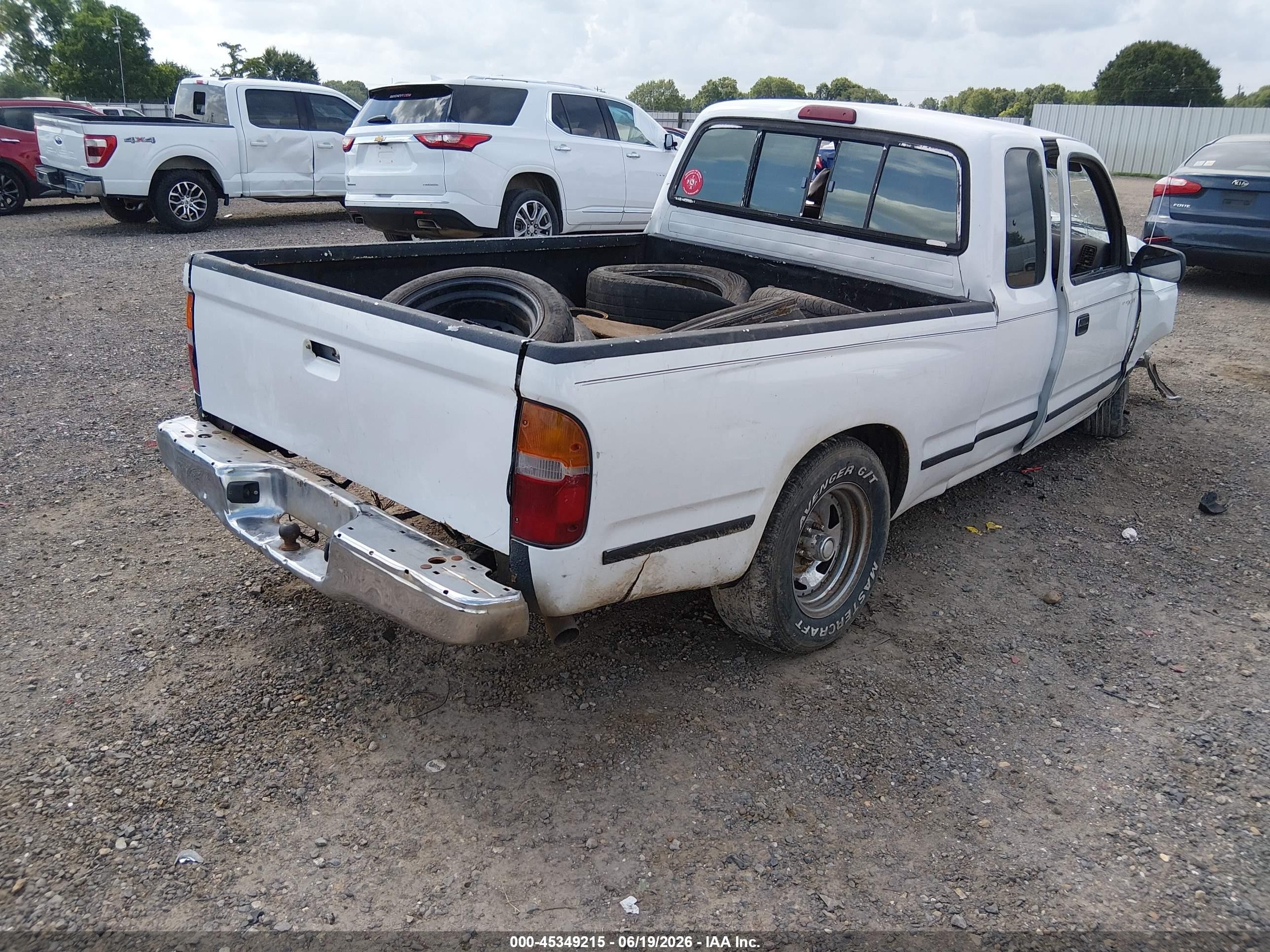 1996 Toyota Tacoma Xtracab White vin: 4TAVN52N9TZ130349