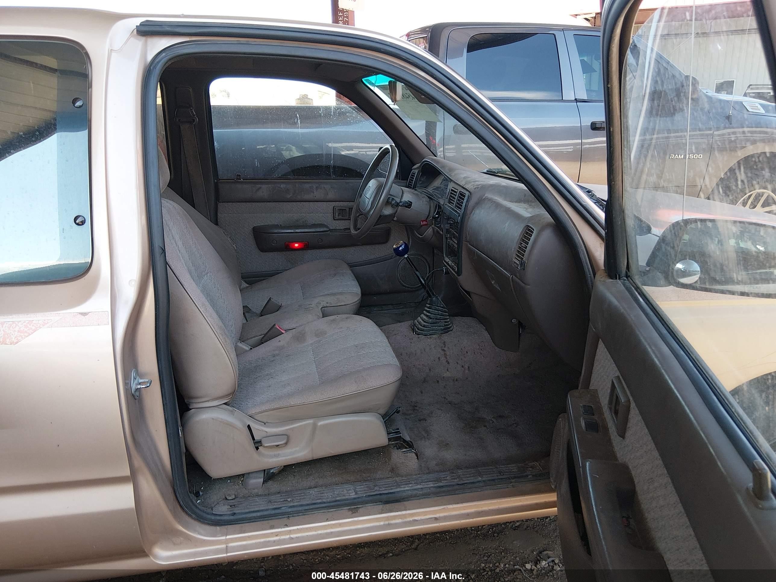 1996 Toyota Tacoma Xtracab Gold vin: 4TAVN52N9TZ220102