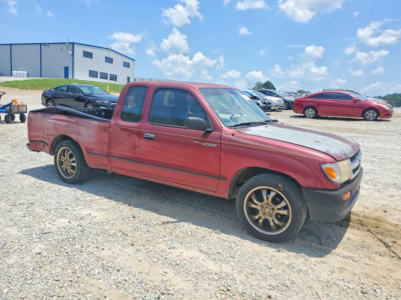 1997 Toyota Tacoma Xtracab Burgundy vin: 4TAVN52N9VZ244614