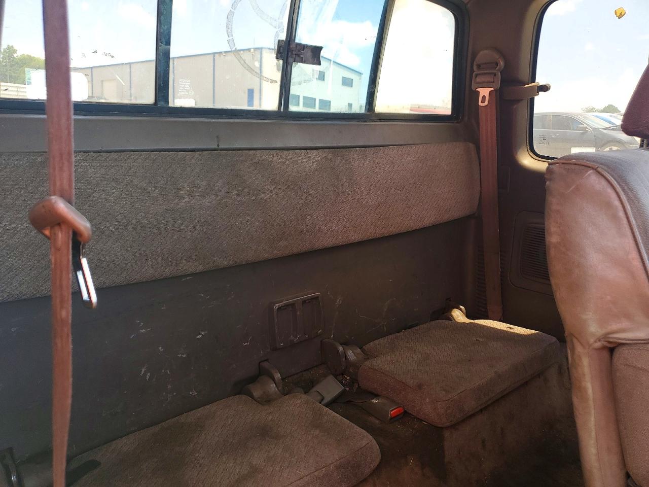 1997 Toyota Tacoma Xtracab Burgundy vin: 4TAVN52N9VZ244614